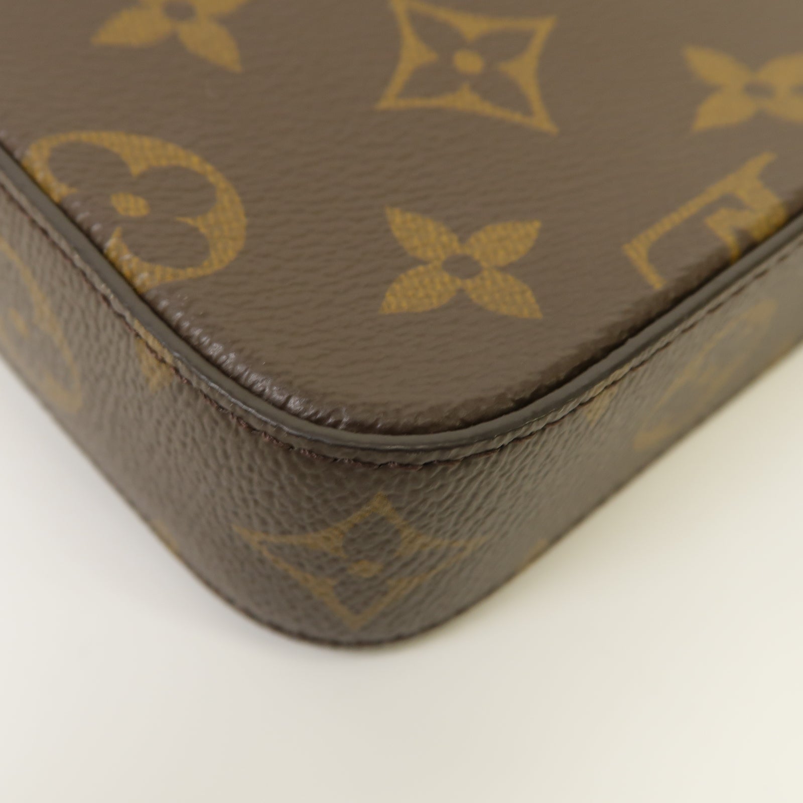 LOUIS VUITTON 【激減優惠】Monogram Felicie Strap & Go金扣肩背袋啡色