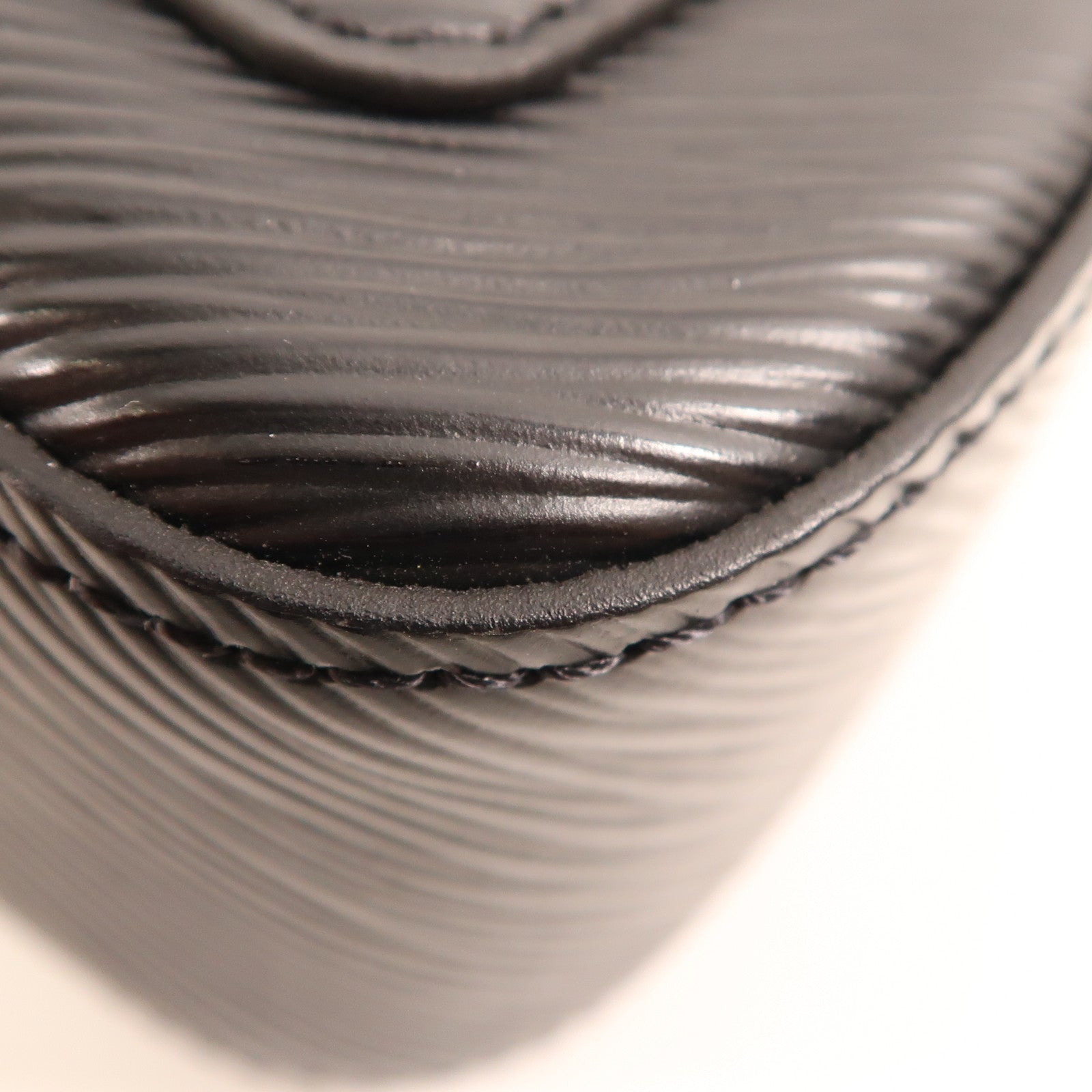 LOUIS VUITTON Epi Marellini銀扣手挽肩背兩用袋