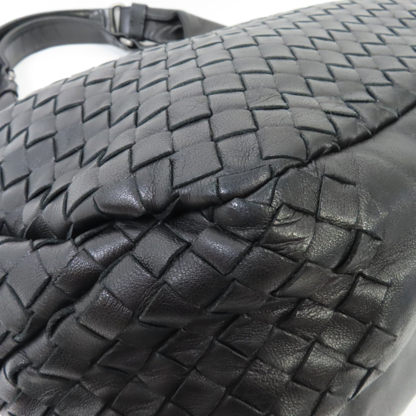 BOTTEGA VENETA 織紋牛皮皮革Shoulder Bag銀扣肩背袋黑色