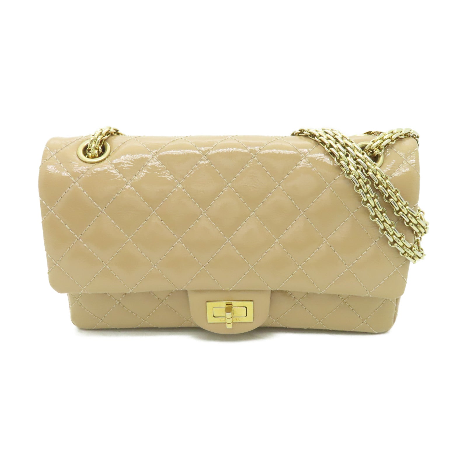 CHANEL 【清倉大減價】菱格漆皮皮革2.55 Chain Shoulder金扣鏈帶肩背袋米色