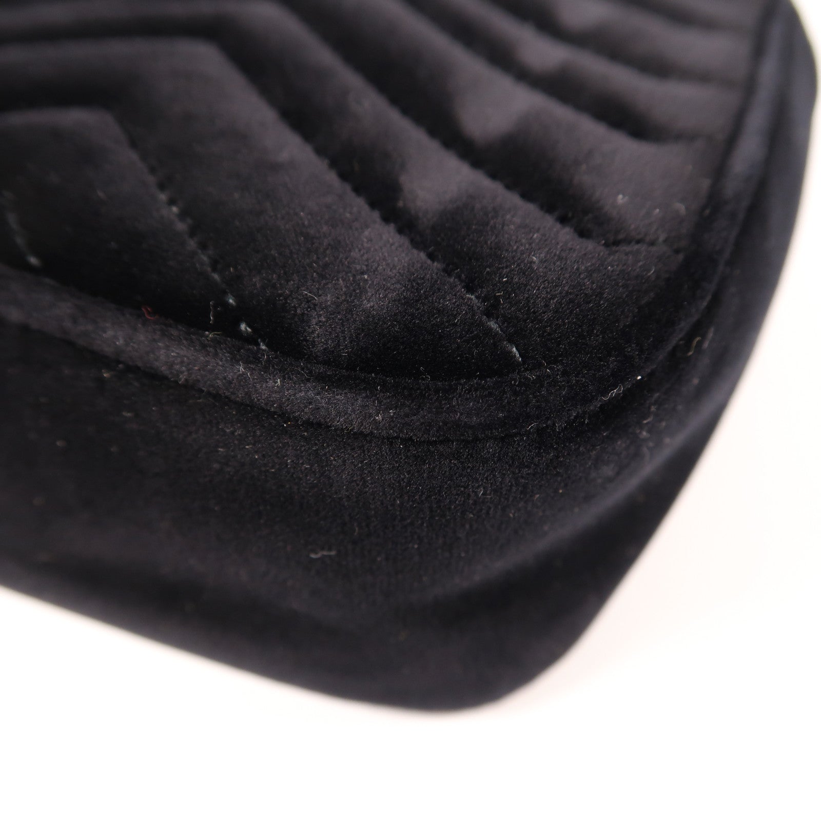 GUCCI Velvet GG Marmont Shoulder Bag金扣鏈帶肩背袋