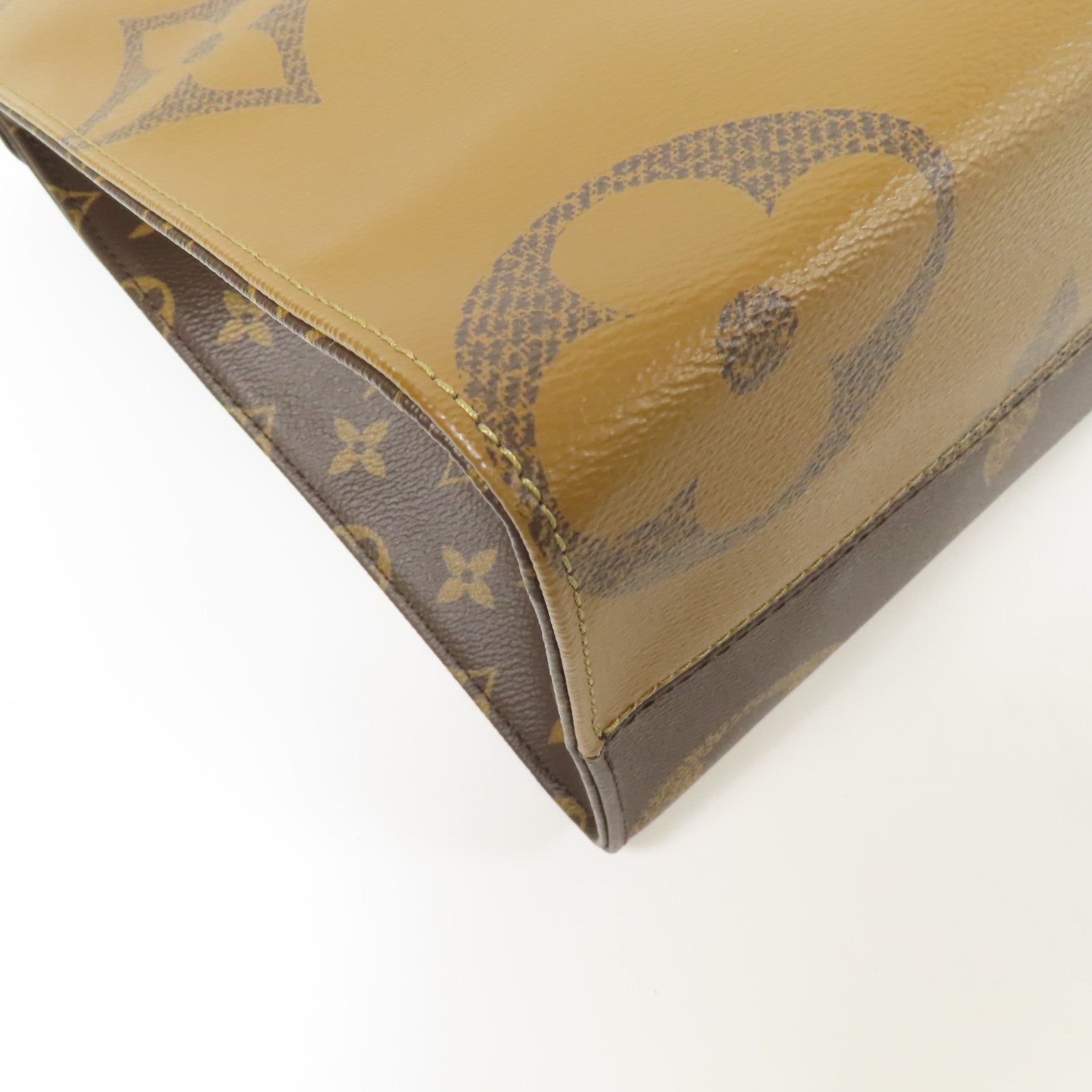 LOUIS VUITTON Monogram Giant On The Go MM金扣手挽肩背兩用袋