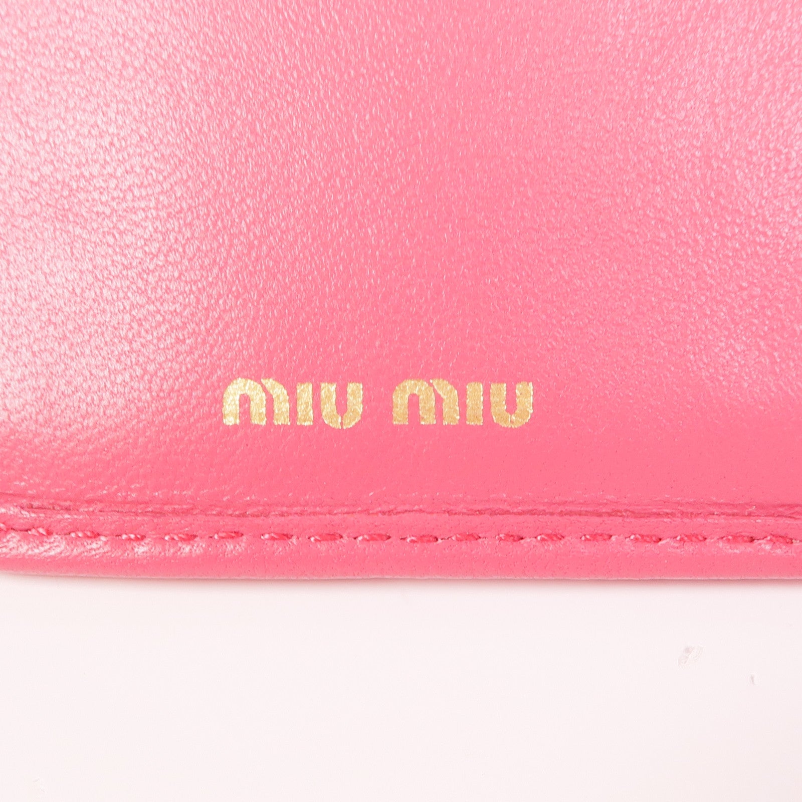 Miu Miu 【激減優惠】牛皮皮革Matelasse金扣錢包
