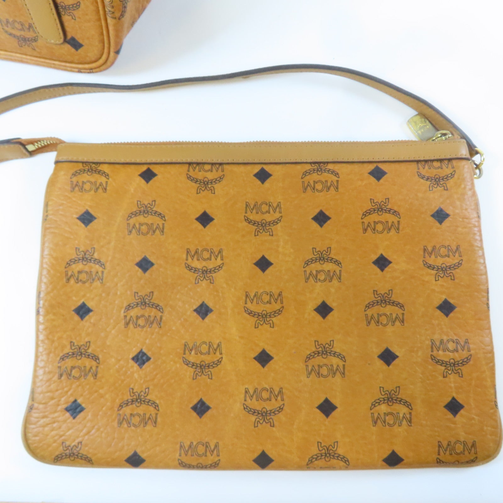 MCM 【激減優惠】塗層帆布Tote Bag金扣手挽袋啡色