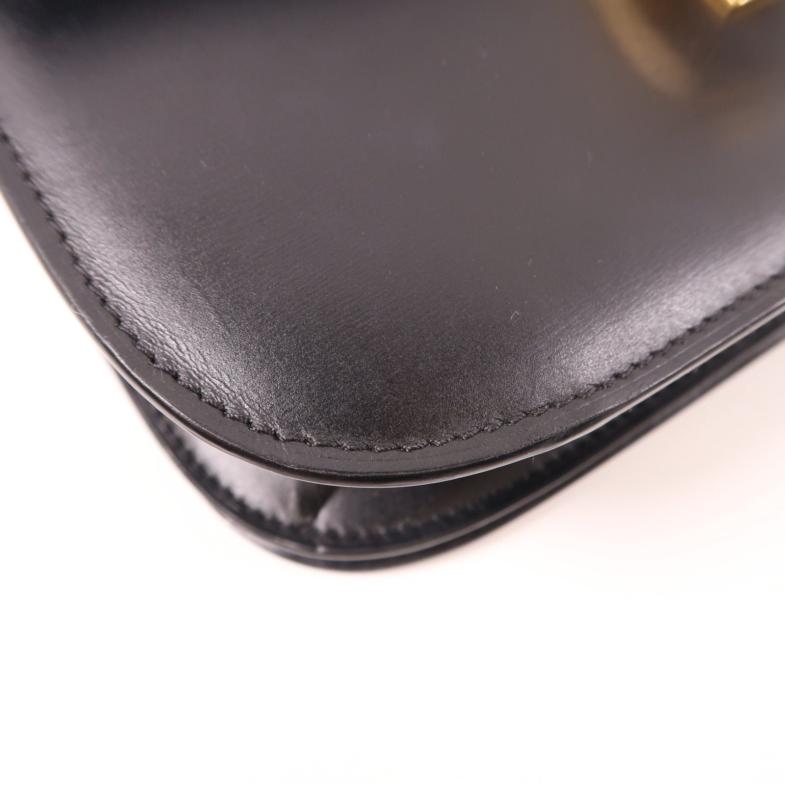 CELINE 牛皮皮革Classic Box金扣肩背袋黑色