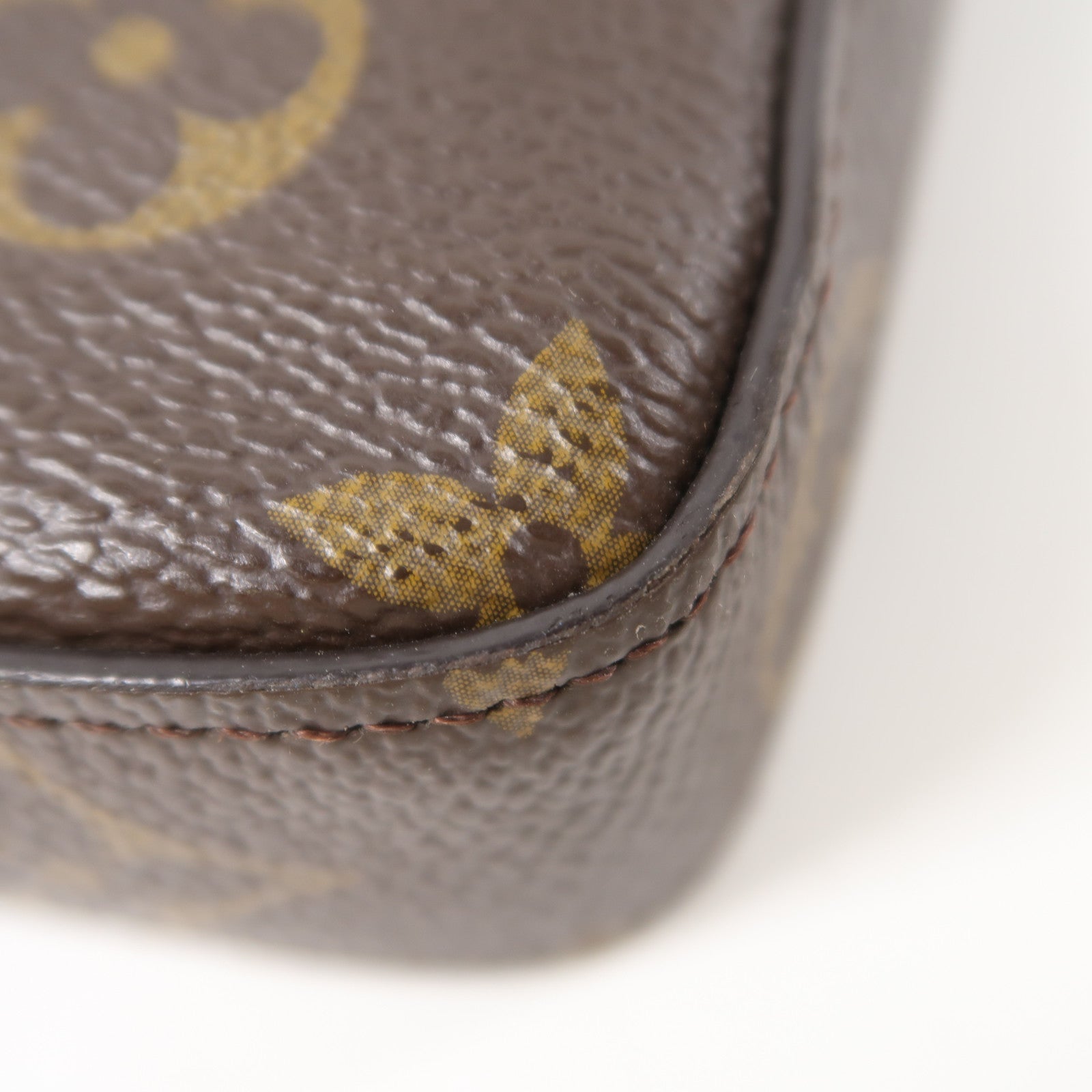LOUIS VUITTON Monogram Pochette Felicy金扣肩背袋啡色