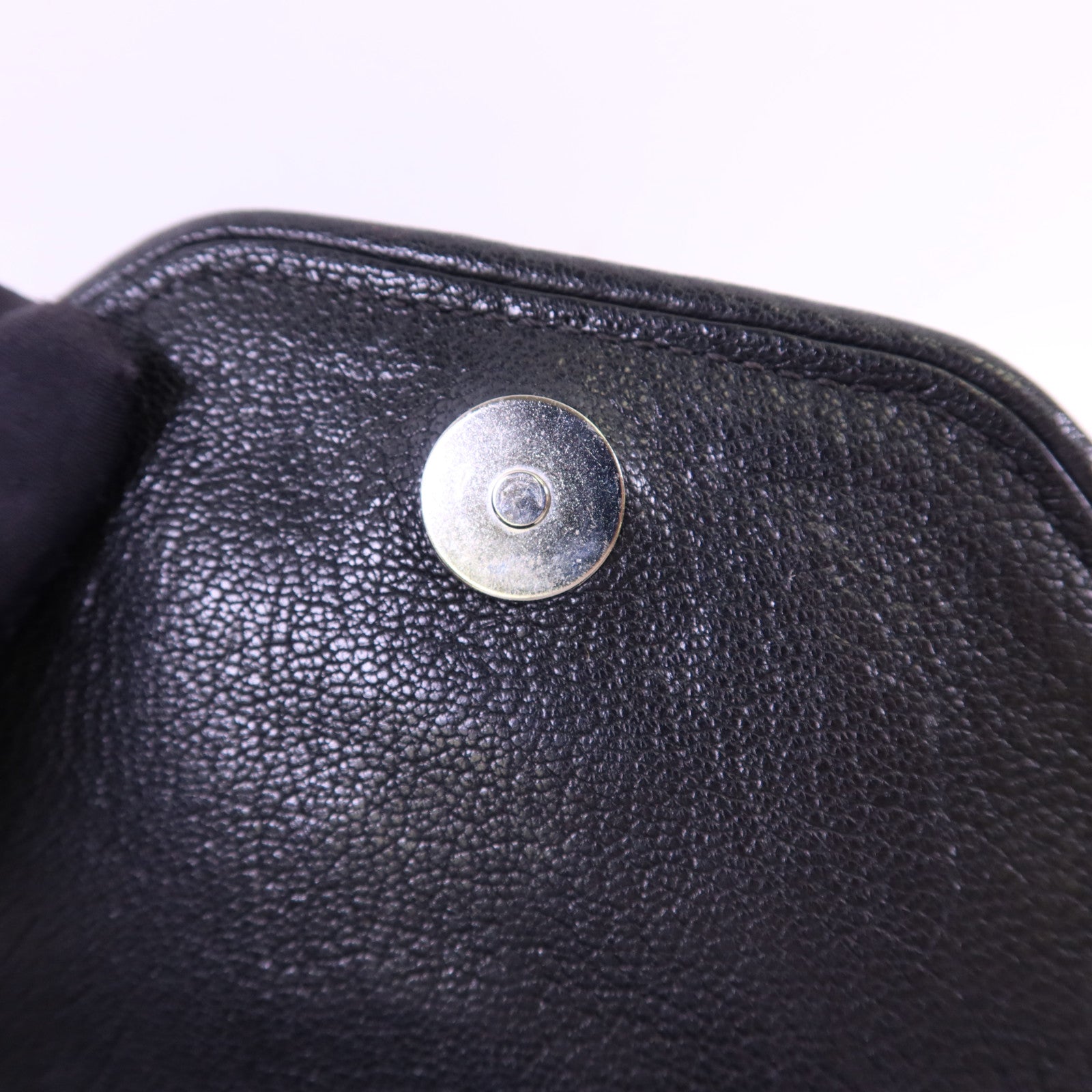 GIVENCHY 【激減優惠】羊皮皮革Obsedia Crossbody Bag銀扣肩背袋