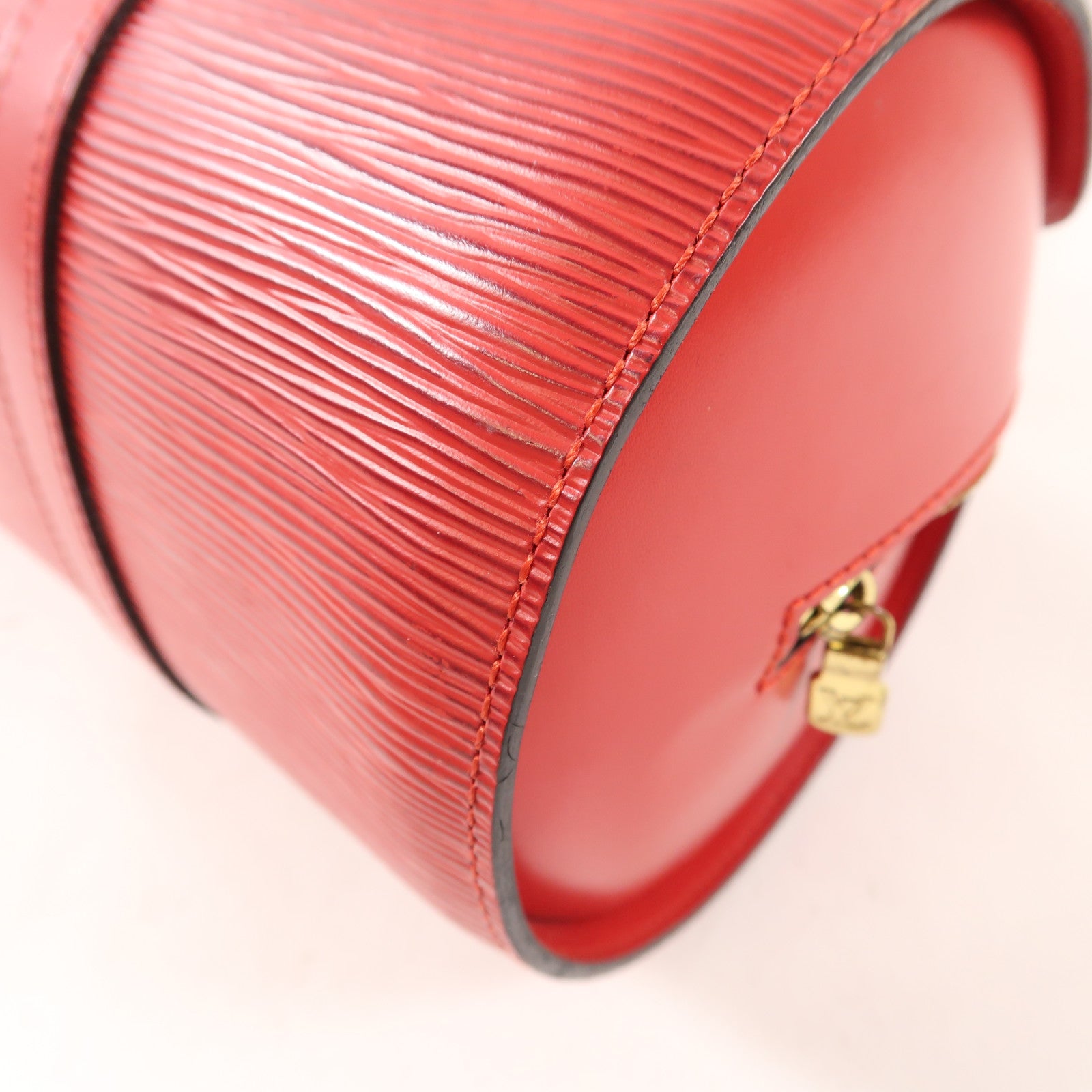 LOUIS VUITTON Epi Sufflo金扣肩背袋紅色