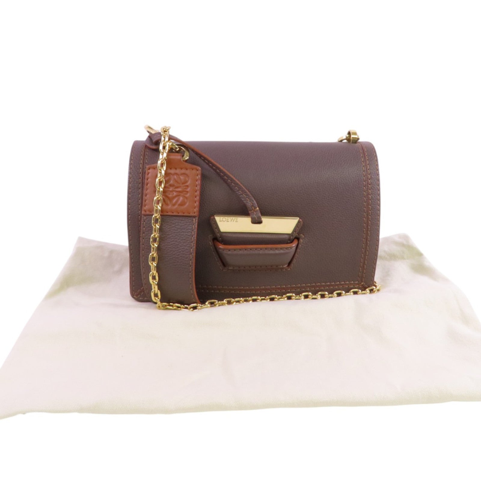 LOEWE 【激減優惠】牛皮皮革Barcelona金扣肩背袋