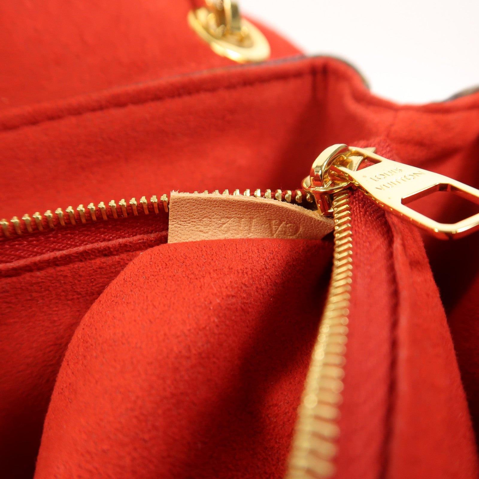 LOUIS VUITTON Monogram Pallas Chain Bag金扣鏈帶肩背袋