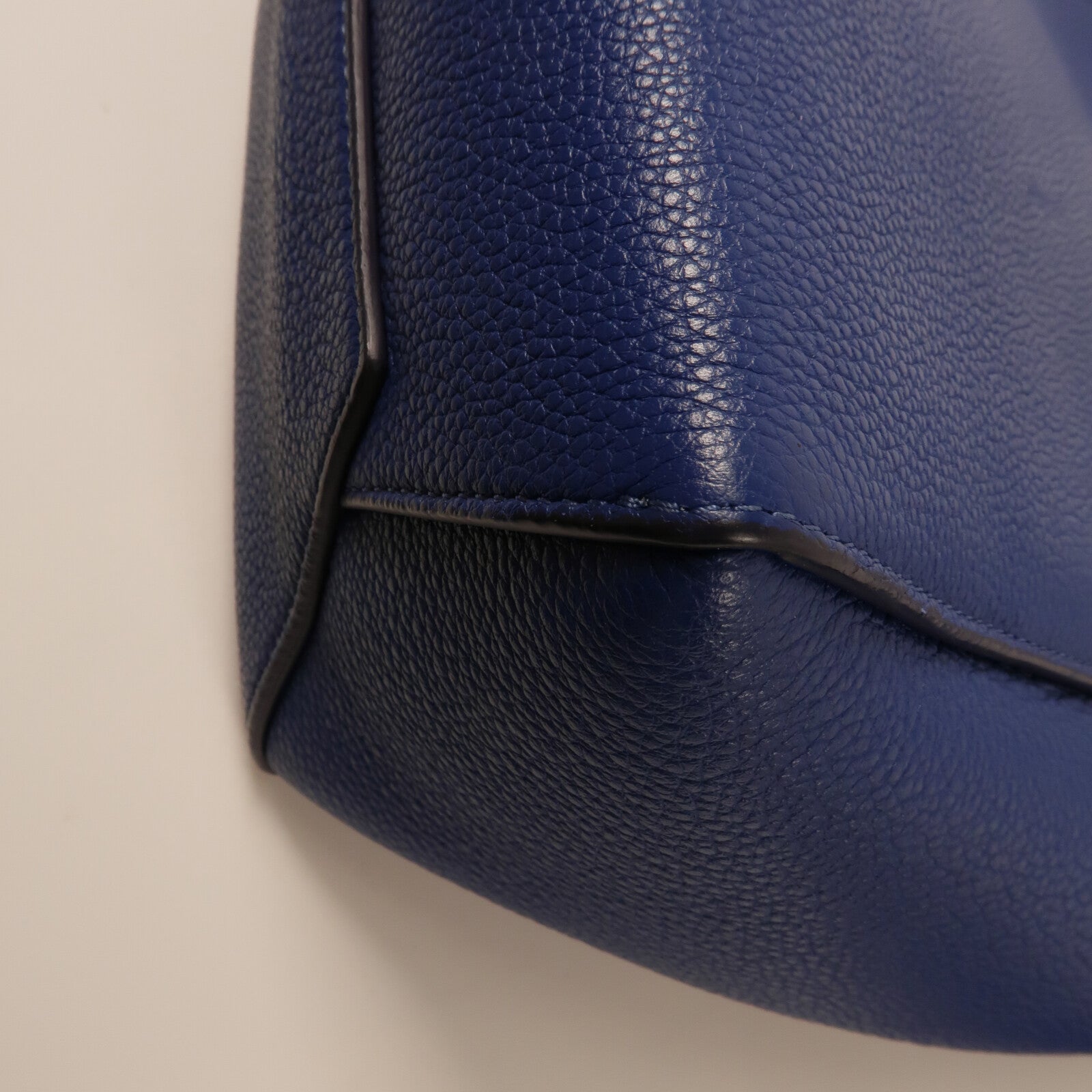CELINE 牛皮皮革Sangle Bucket Small肩背袋