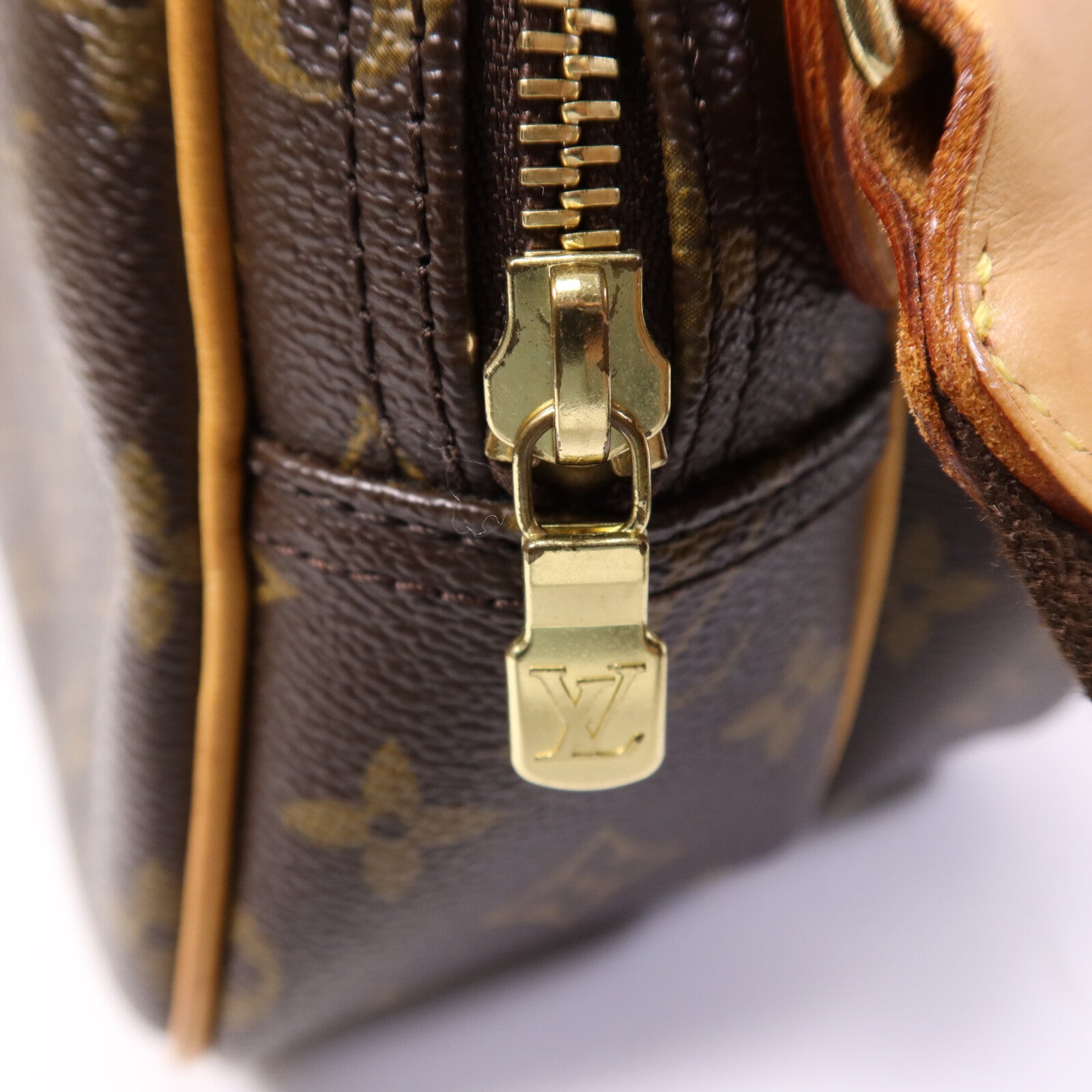 LOUIS VUITTON Monogram Reporter PM金扣肩背袋