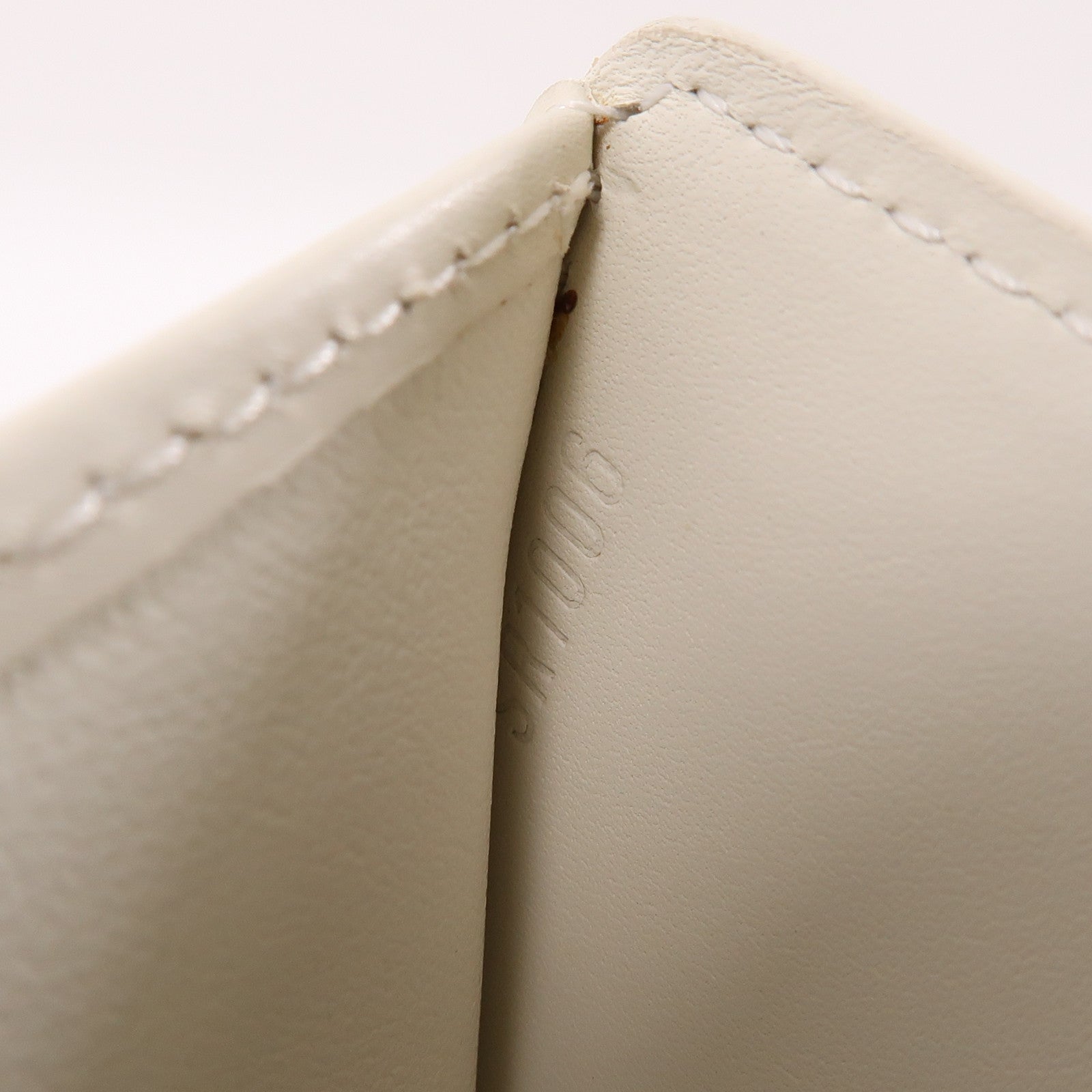 LOUIS VUITTON Vernis Wallet金扣錢包白色