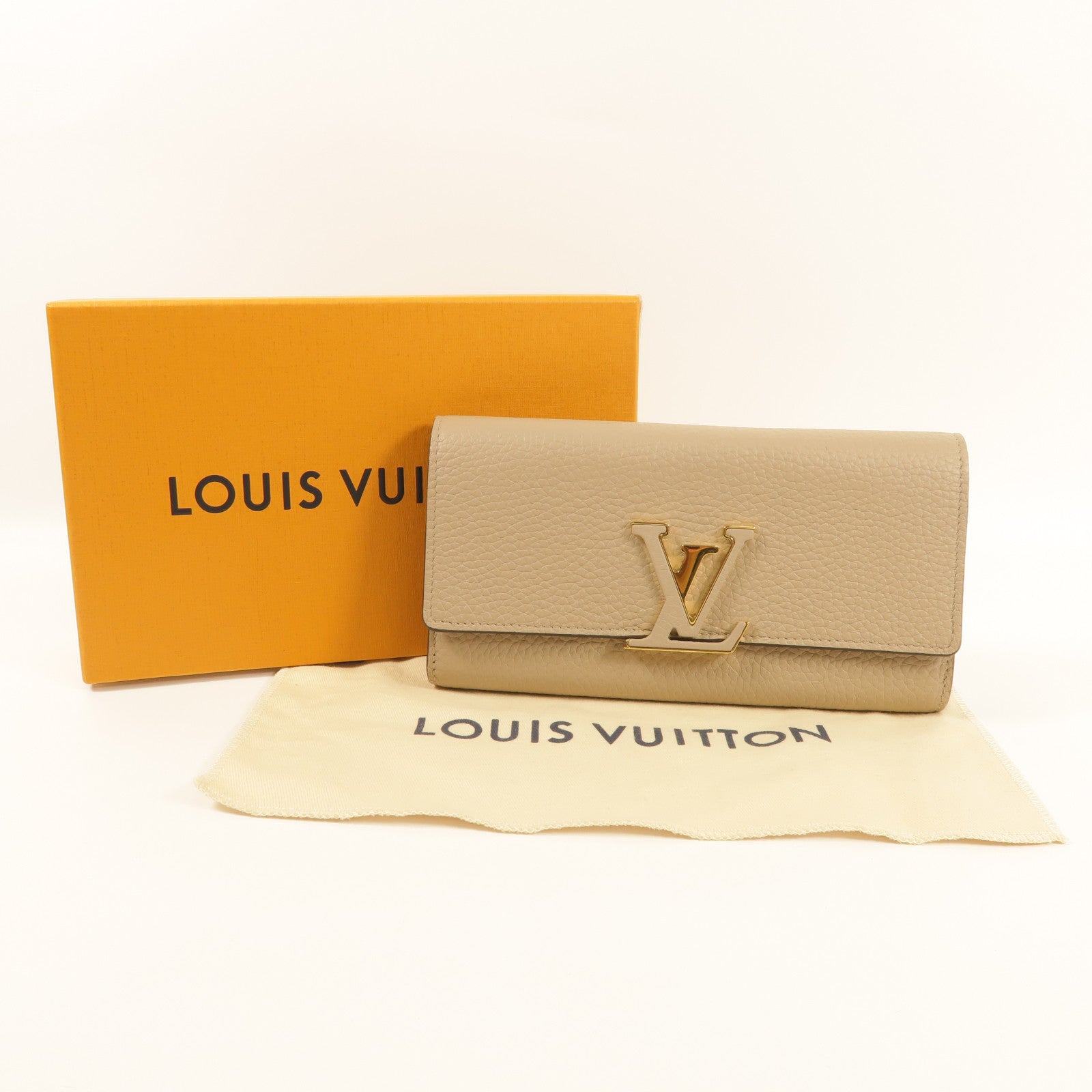 LOUIS VUITTON Taurillon皮革Capucines Wallet金扣長錢包
