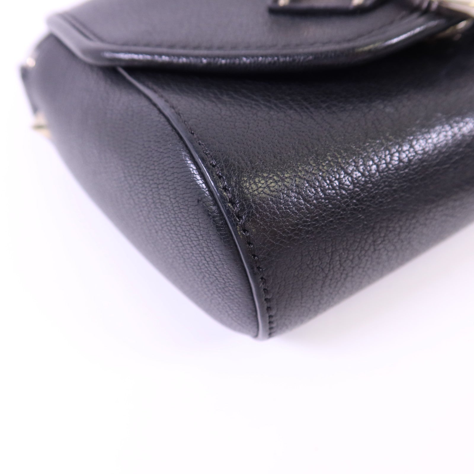 GIVENCHY 【激減優惠】羊皮皮革Obsedia Crossbody Bag銀扣肩背袋