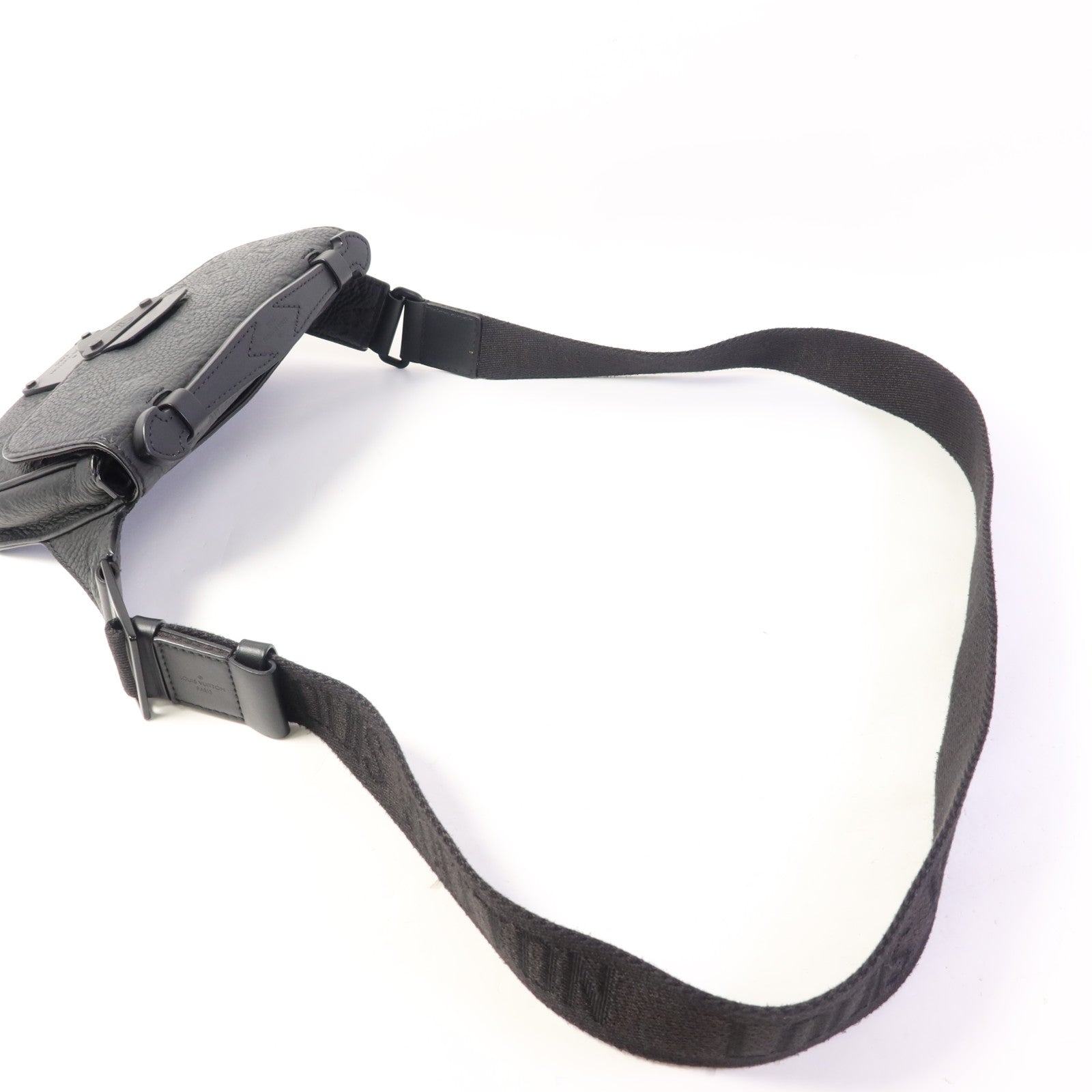 LOUIS VUITTON Taurillon Monogram S Lock Sling肩背袋