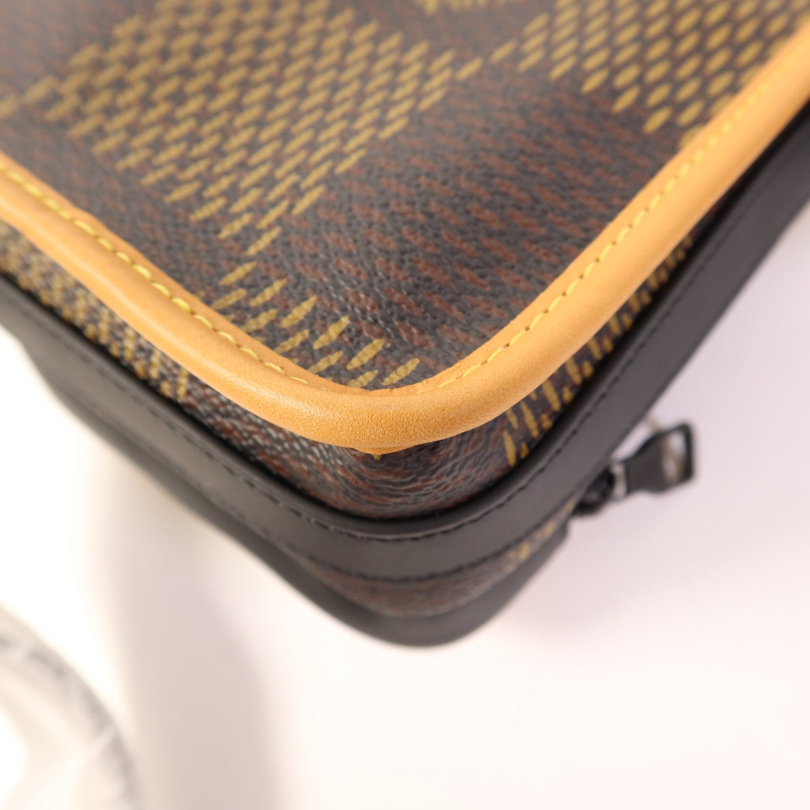 LOUIS VUITTON 【激減優惠】Damier Giant/Monogram LV x Nigo Nano Amazone肩背袋