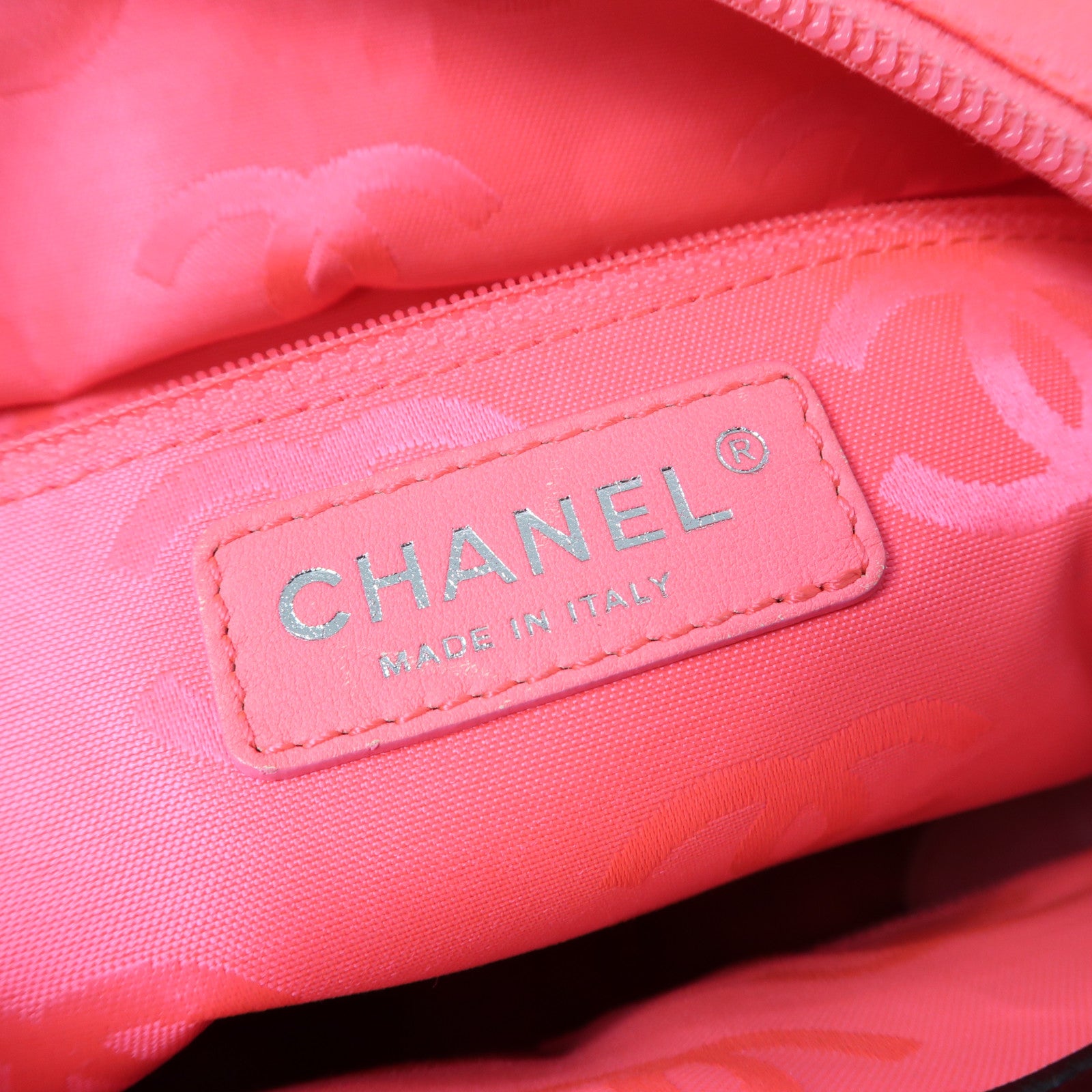 CHANEL 【激減優惠】菱格牛皮皮革Cambon Tote Bag銀扣手挽袋黑色