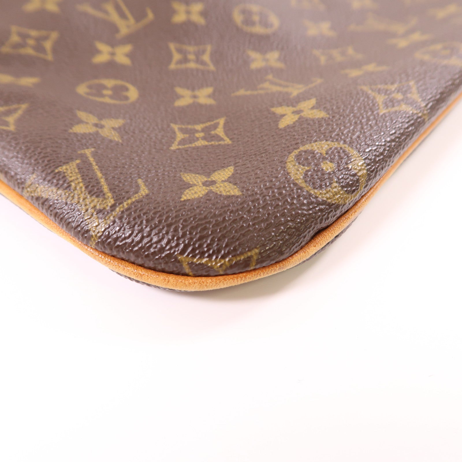 LOUIS VUITTON Monogram Pochette Bosphore金扣肩背袋