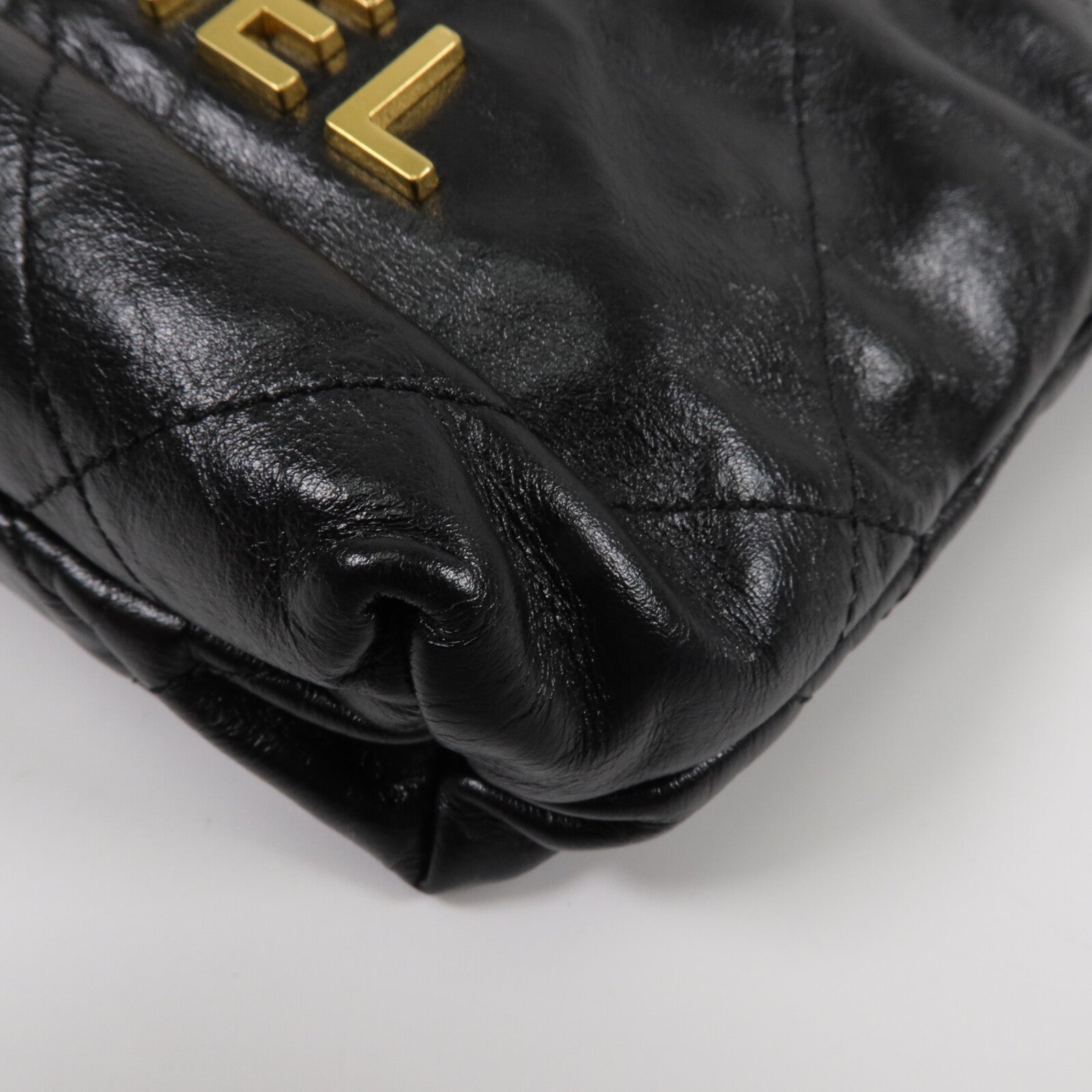 CHANEL 牛皮皮革Chanel 22 Mini鏈帶肩背袋