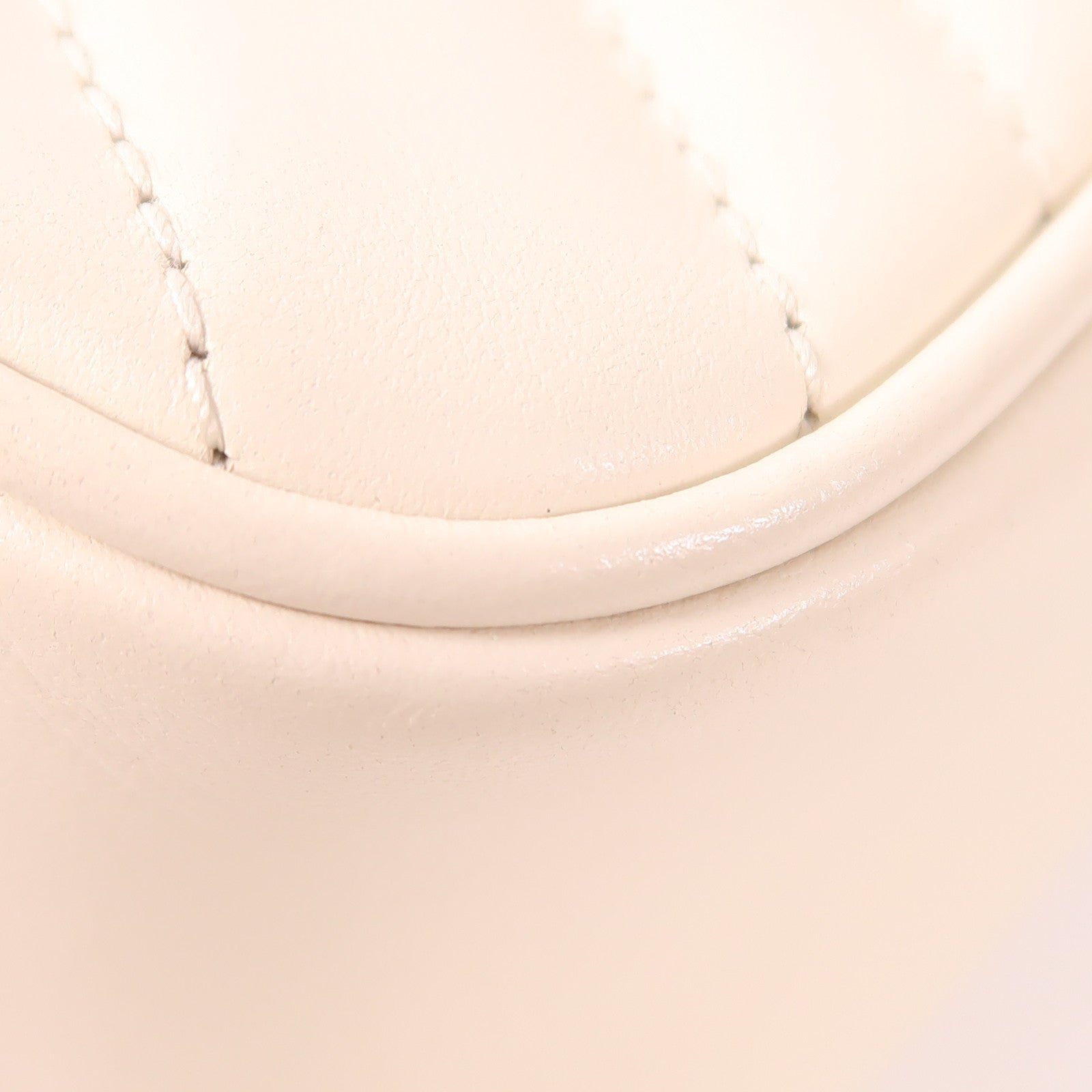 GUCCI 牛皮皮革GG Marmont Flap金扣肩背袋