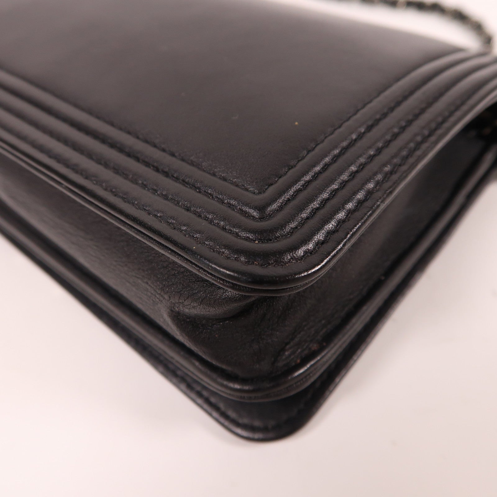 CHANEL 皮革WOC銀扣鏈帶肩背袋藍色/黑色