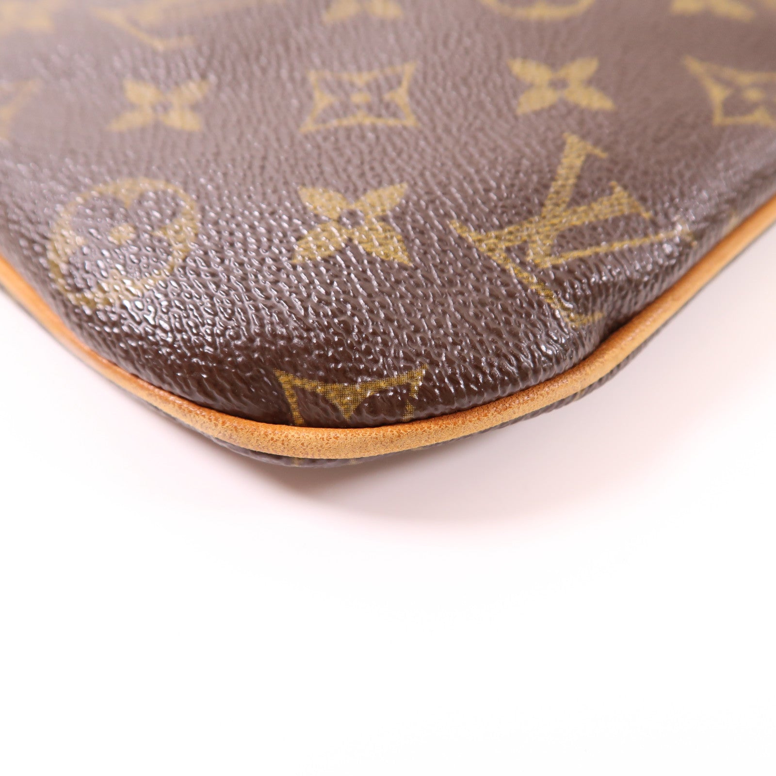 LOUIS VUITTON Monogram Pochette Bosphore金扣肩背袋