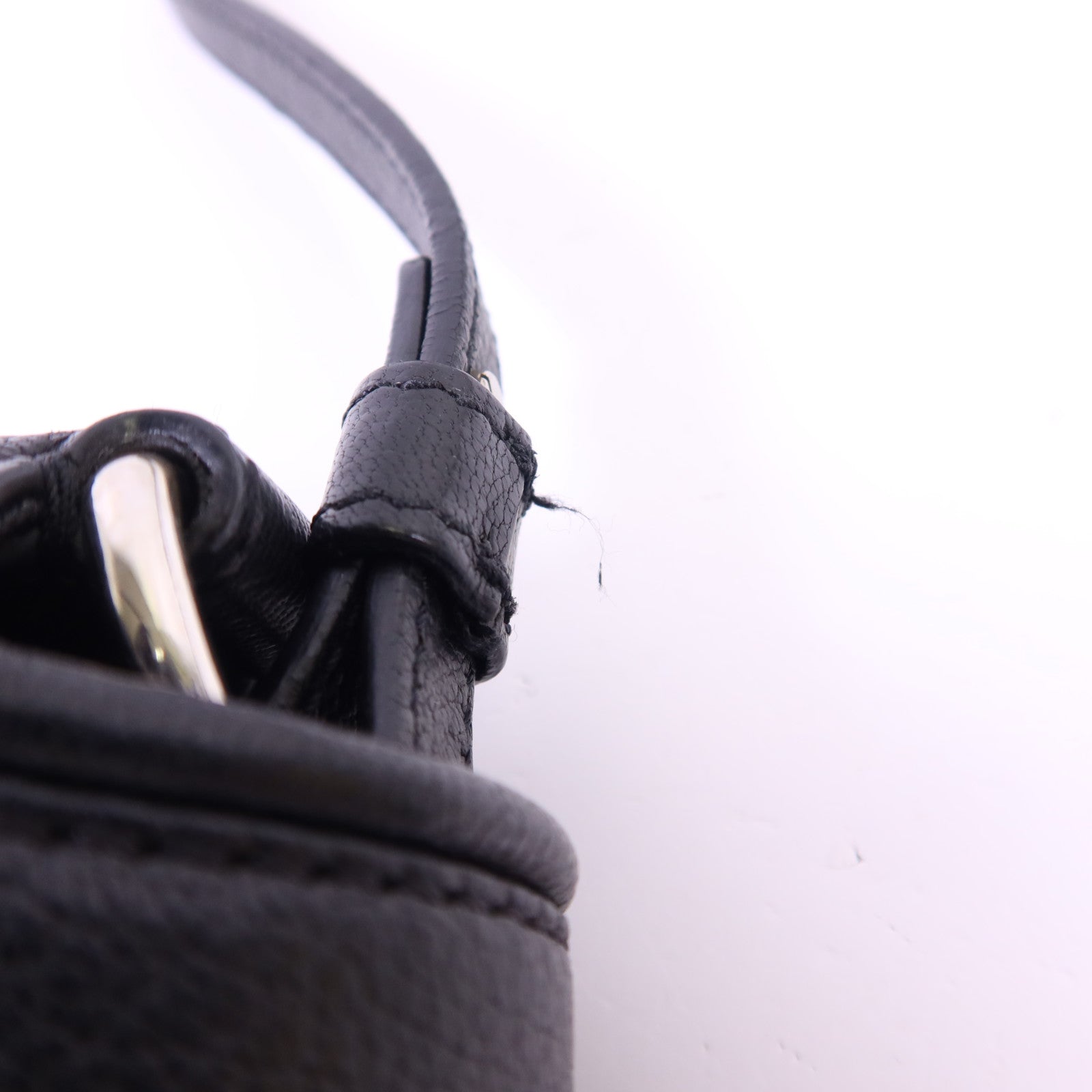 GIVENCHY 【激減優惠】羊皮皮革Obsedia Crossbody Bag銀扣肩背袋