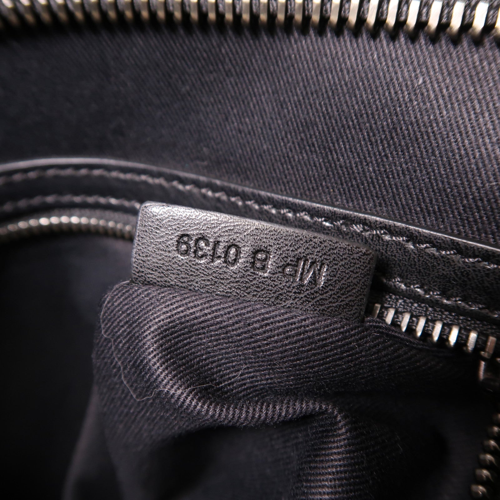 GIVENCHY 【激減優惠】牛皮皮革Shoulder Bag銀扣肩背袋