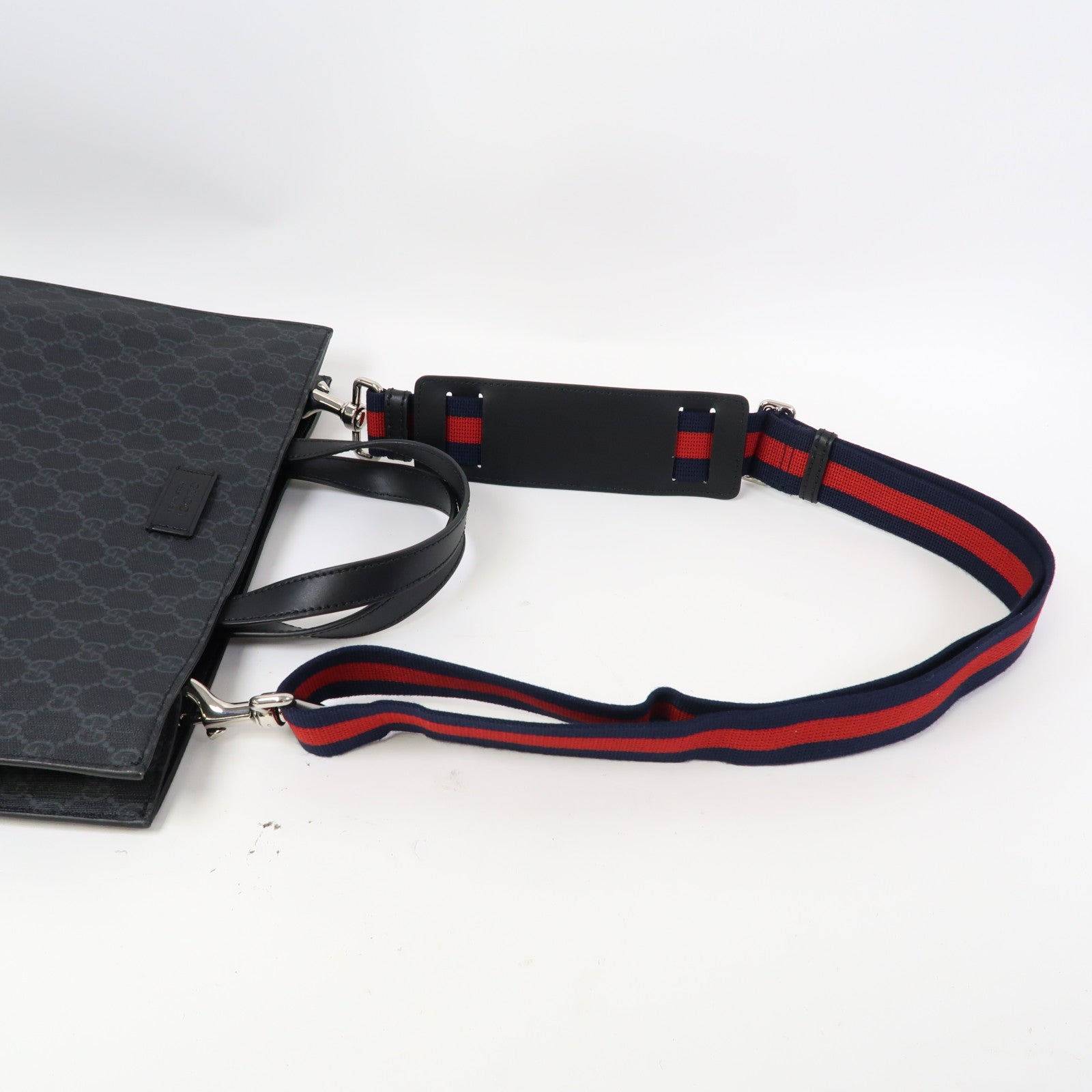 GUCCI 塗層帆布GG Supreme銀扣手挽肩背兩用袋黑色