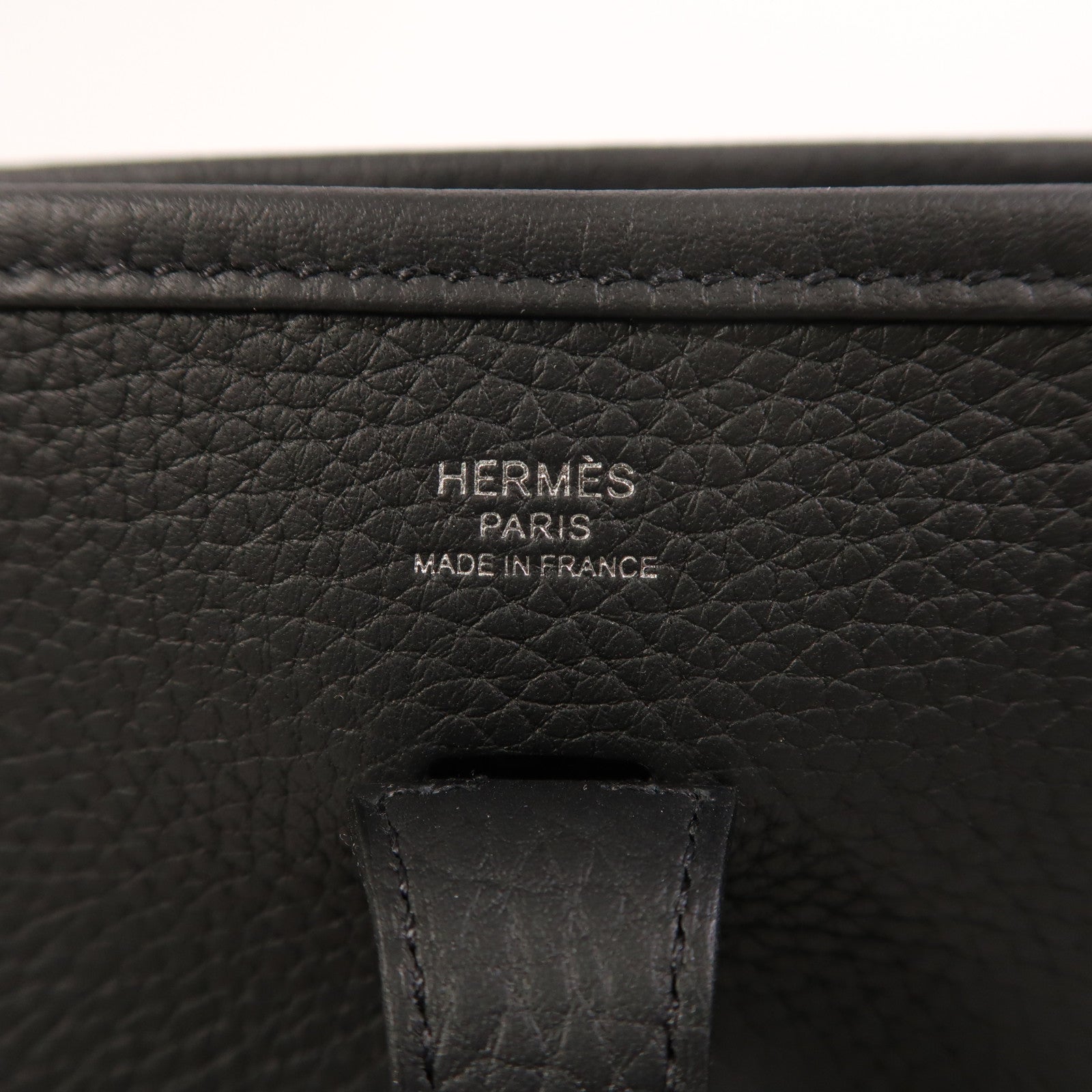 HERMES Clemence皮革Evelyne 23銀扣肩背袋Noir