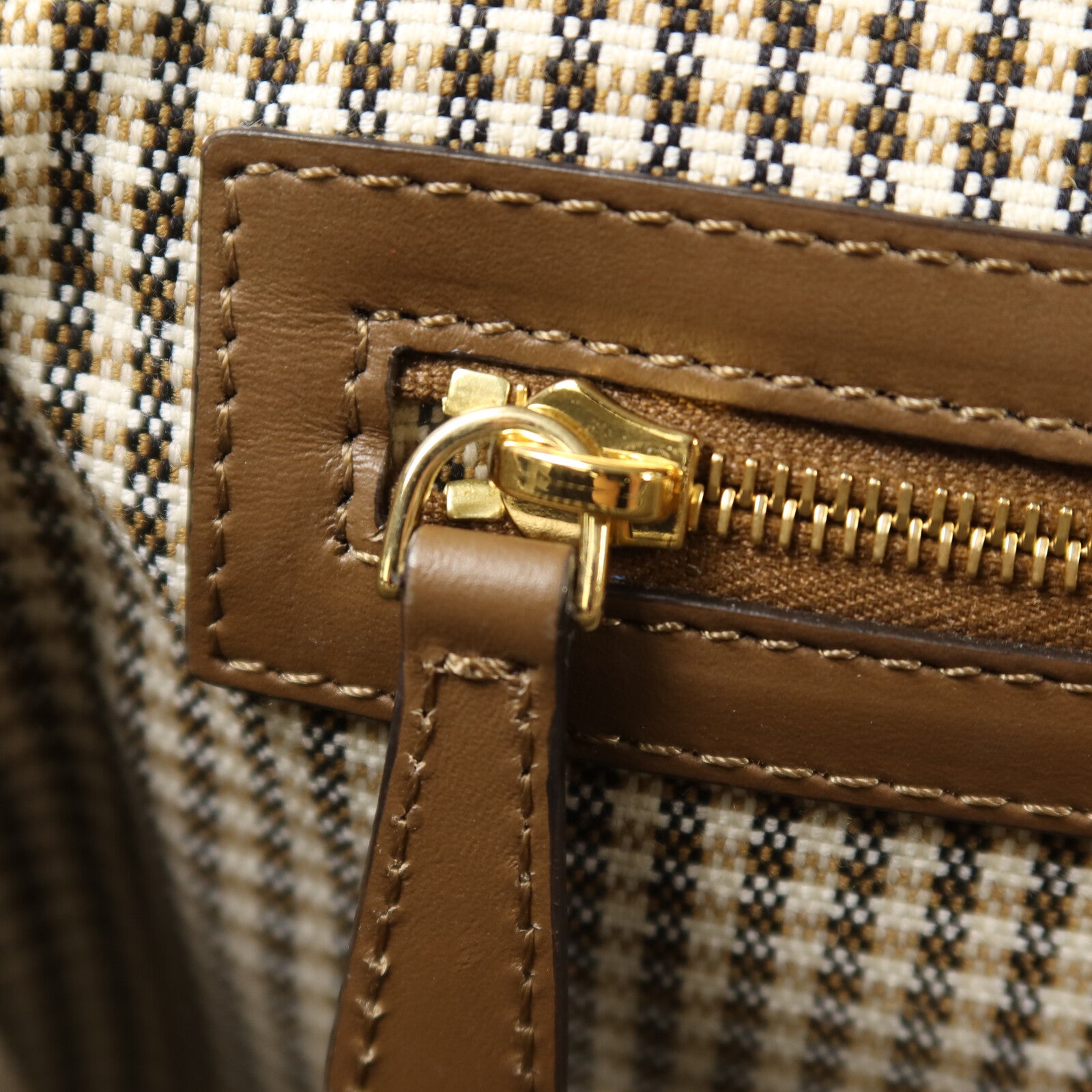 FENDI 帆布Baguette手挽肩背兩用袋