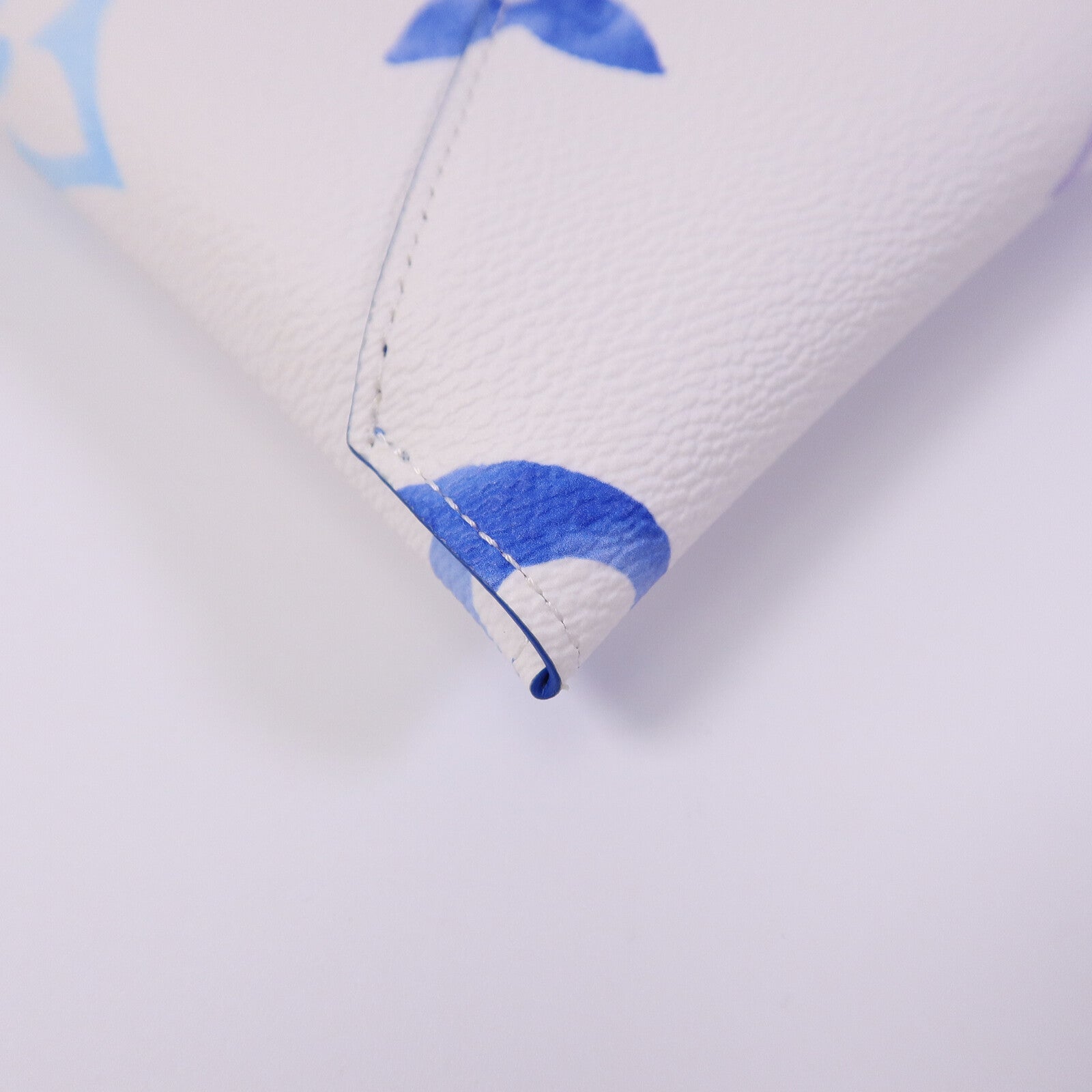 LOUIS VUITTON Monogram Flower Tile Kirigami Pochette手拿包