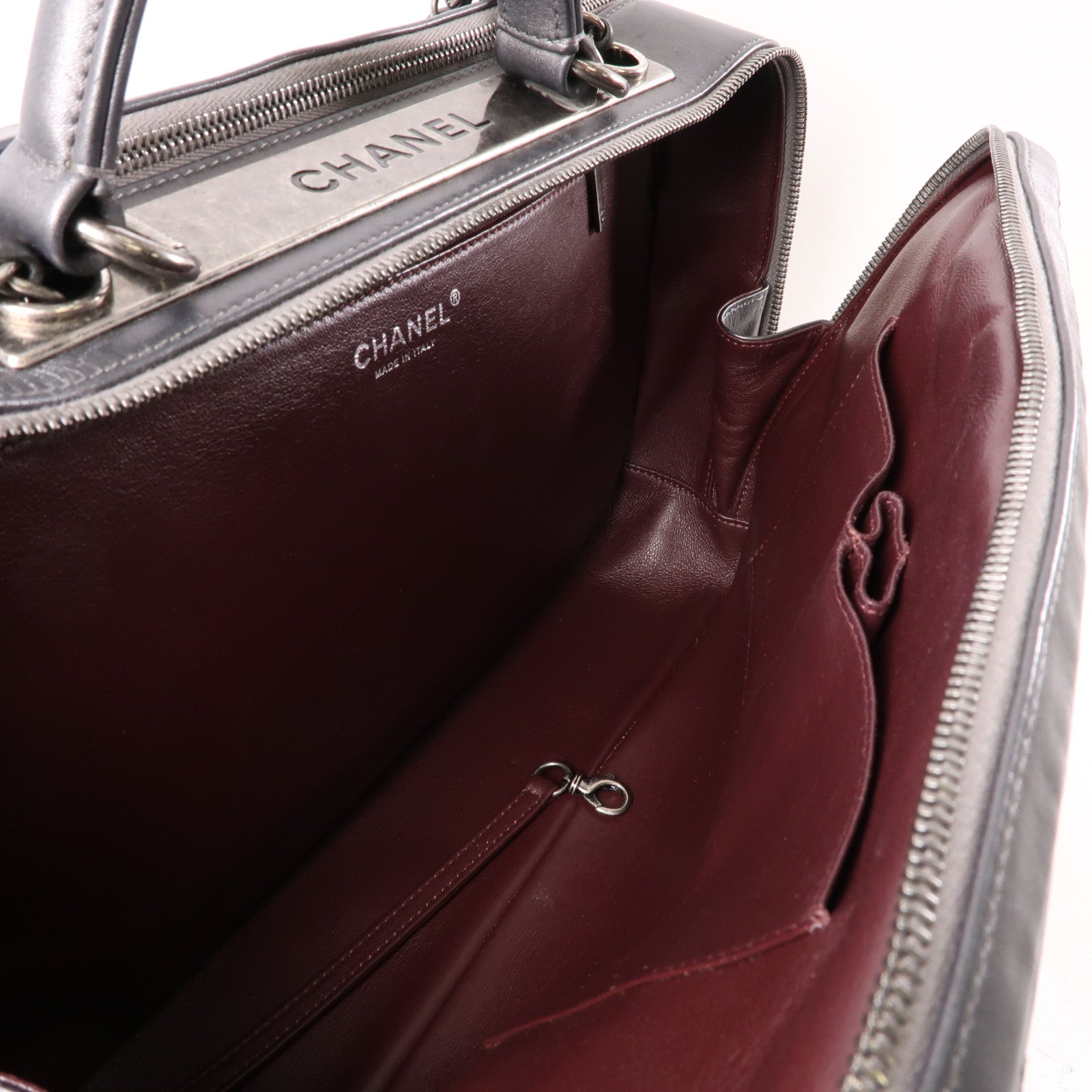 CHANEL 牛皮皮革Bowling Trendy CC銀扣手挽肩背兩用袋銀色