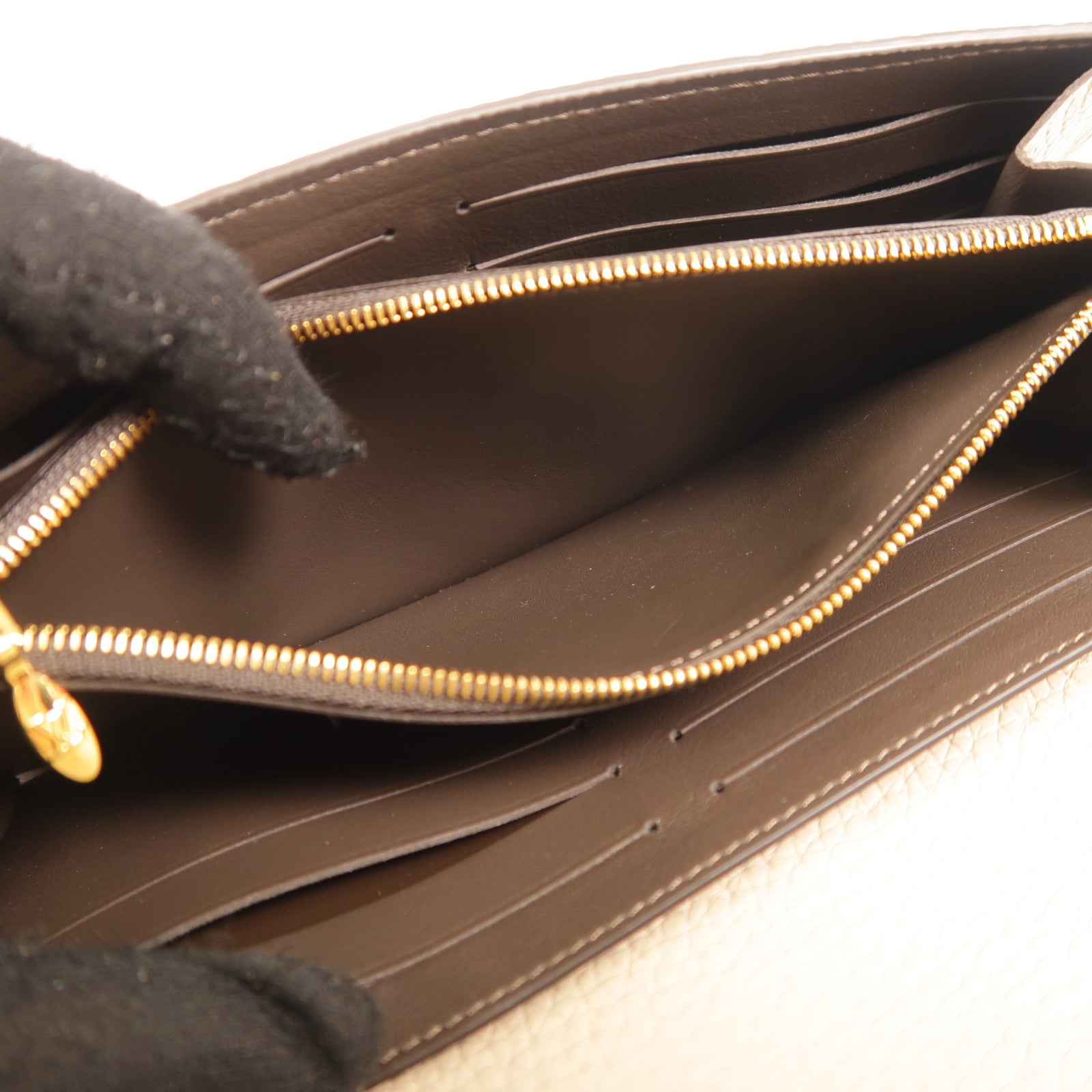 LOUIS VUITTON Taurillon皮革Capucines Wallet金扣長錢包