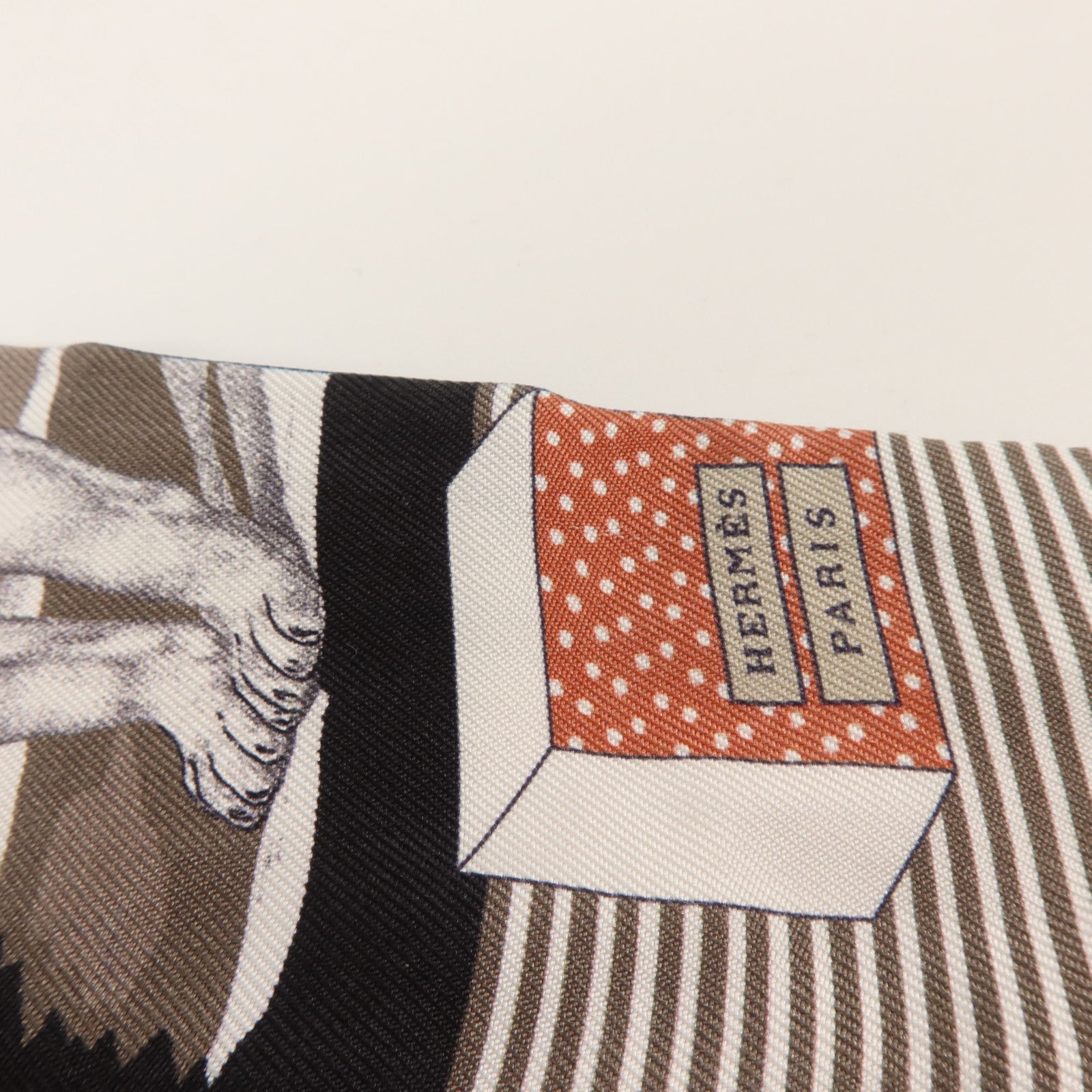 HERMES 絲質Twilly絲巾