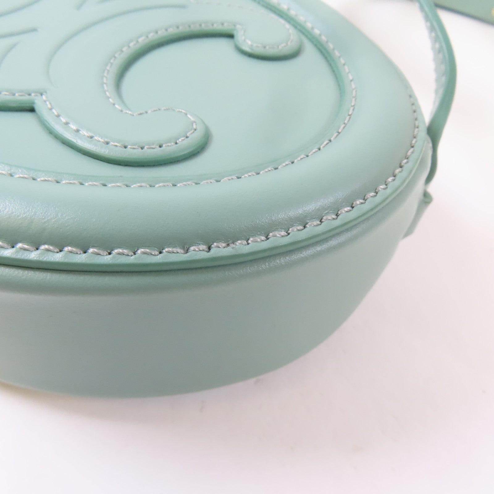 CELINE 羊皮皮革Cuir Triomphe金扣肩背袋薄荷綠色
