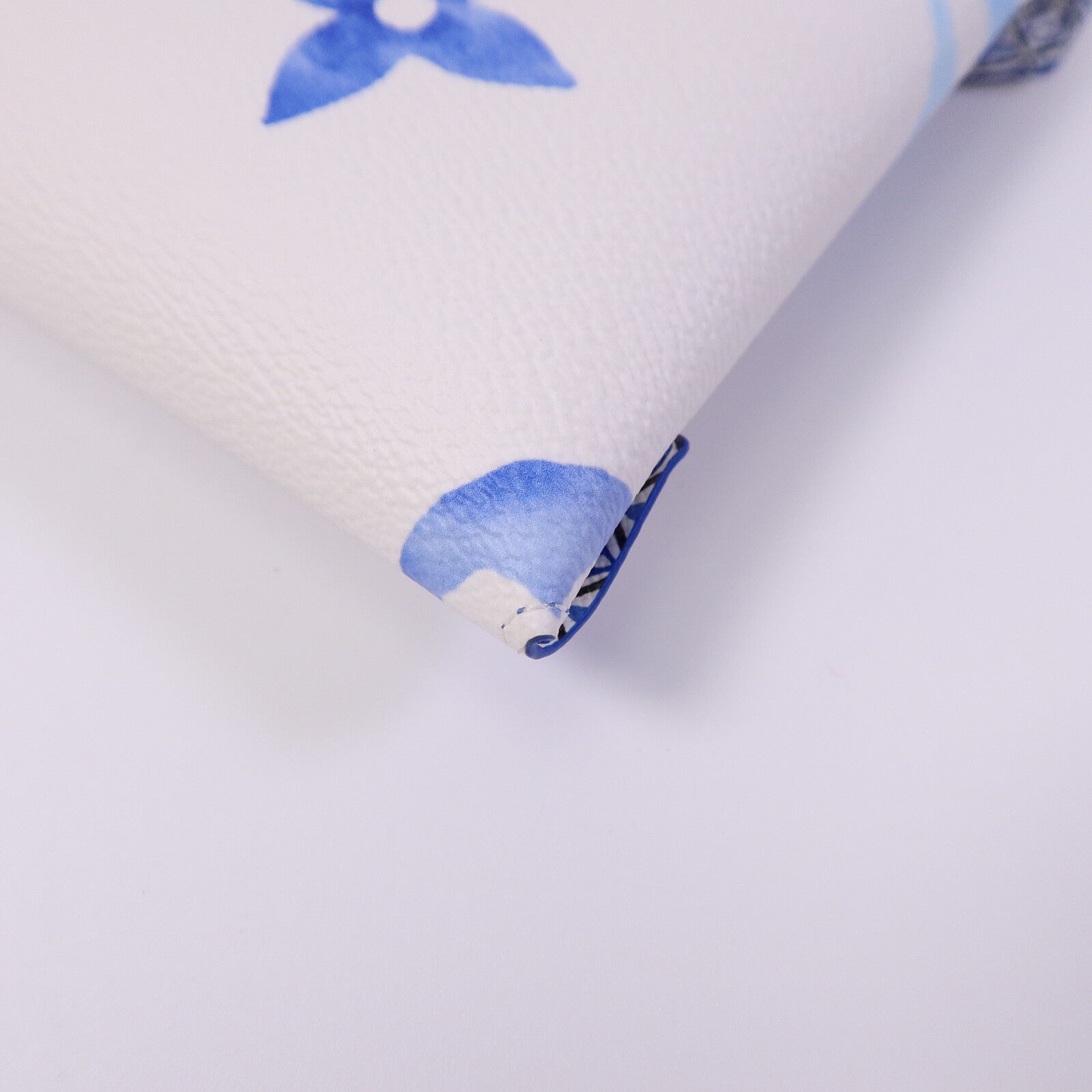 LOUIS VUITTON Monogram Flower Tile Kirigami Pochette手拿包