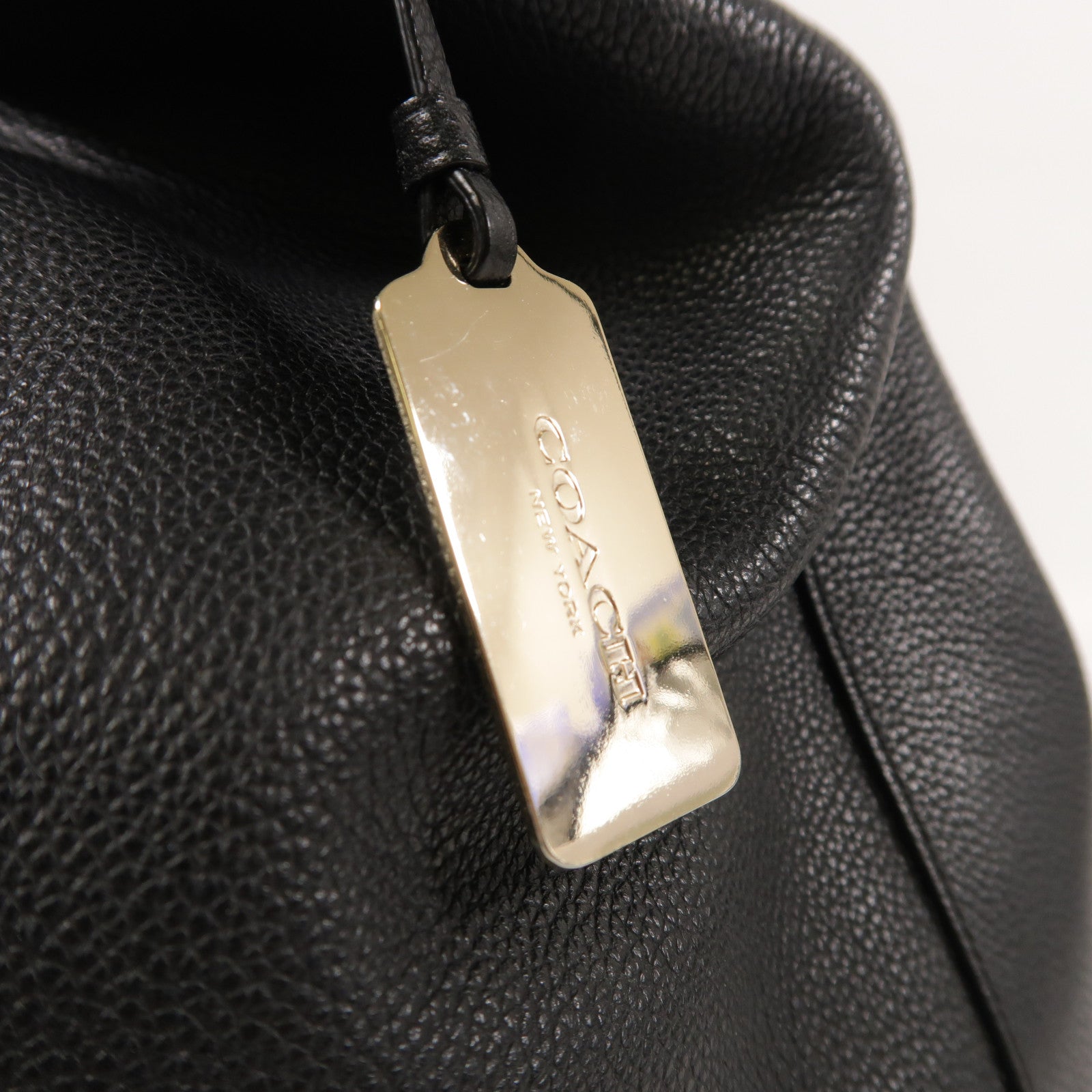 COACH 牛皮皮革Shoulder Bag銀扣肩背袋