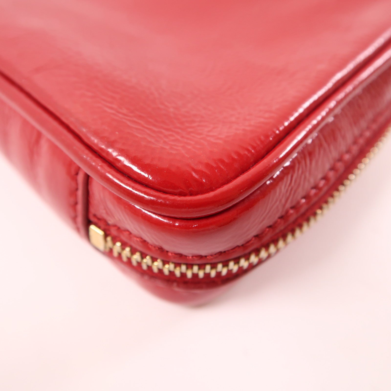 SAINT LAURENT 漆皮皮革Clutch Bag金扣手拿包