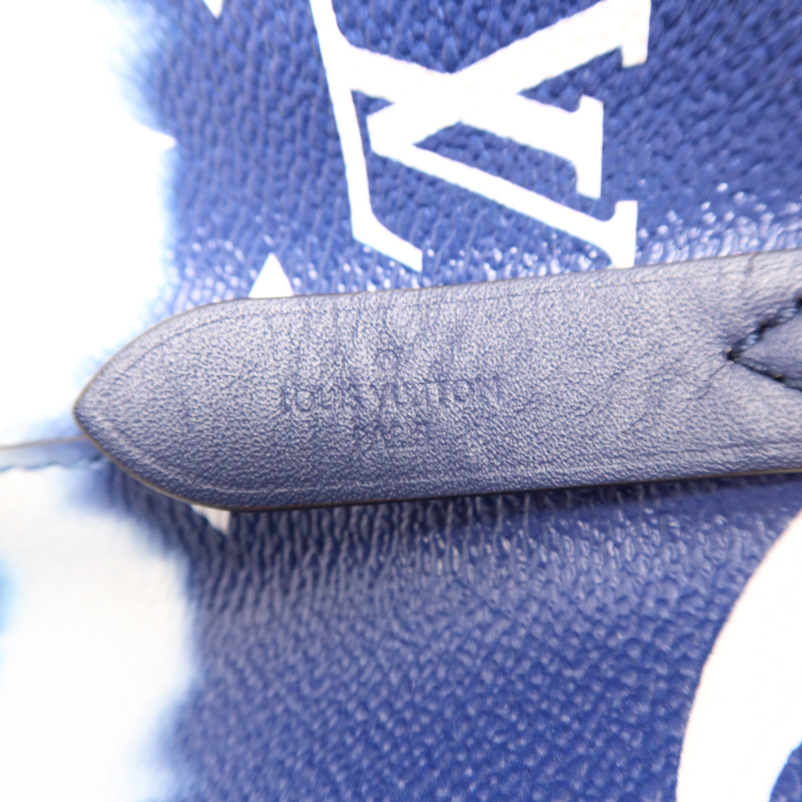 LOUIS VUITTON Monogram Escale Neo Noe銀扣肩背袋