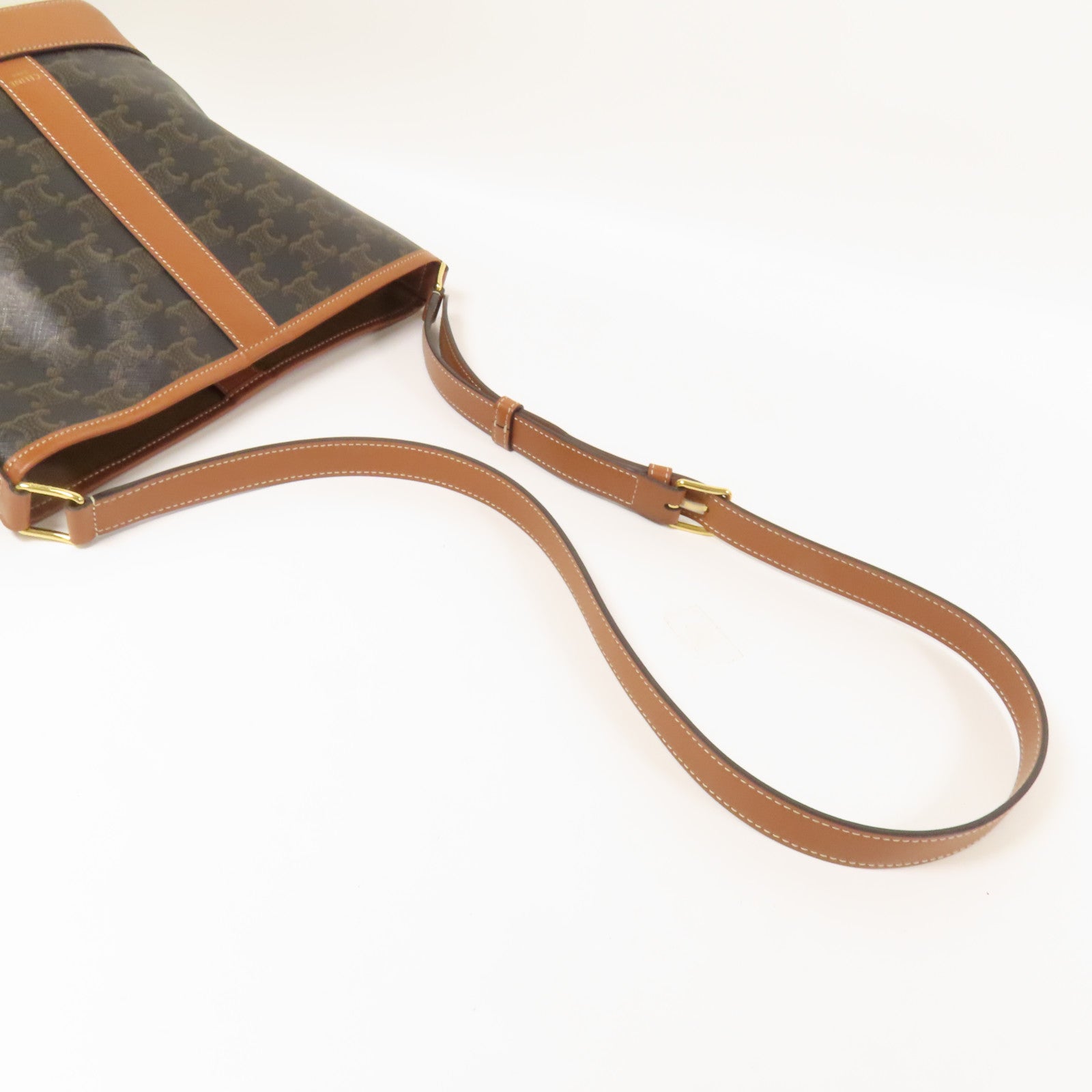 CELINE 塗層帆布Triomphe Bucket金扣肩背袋