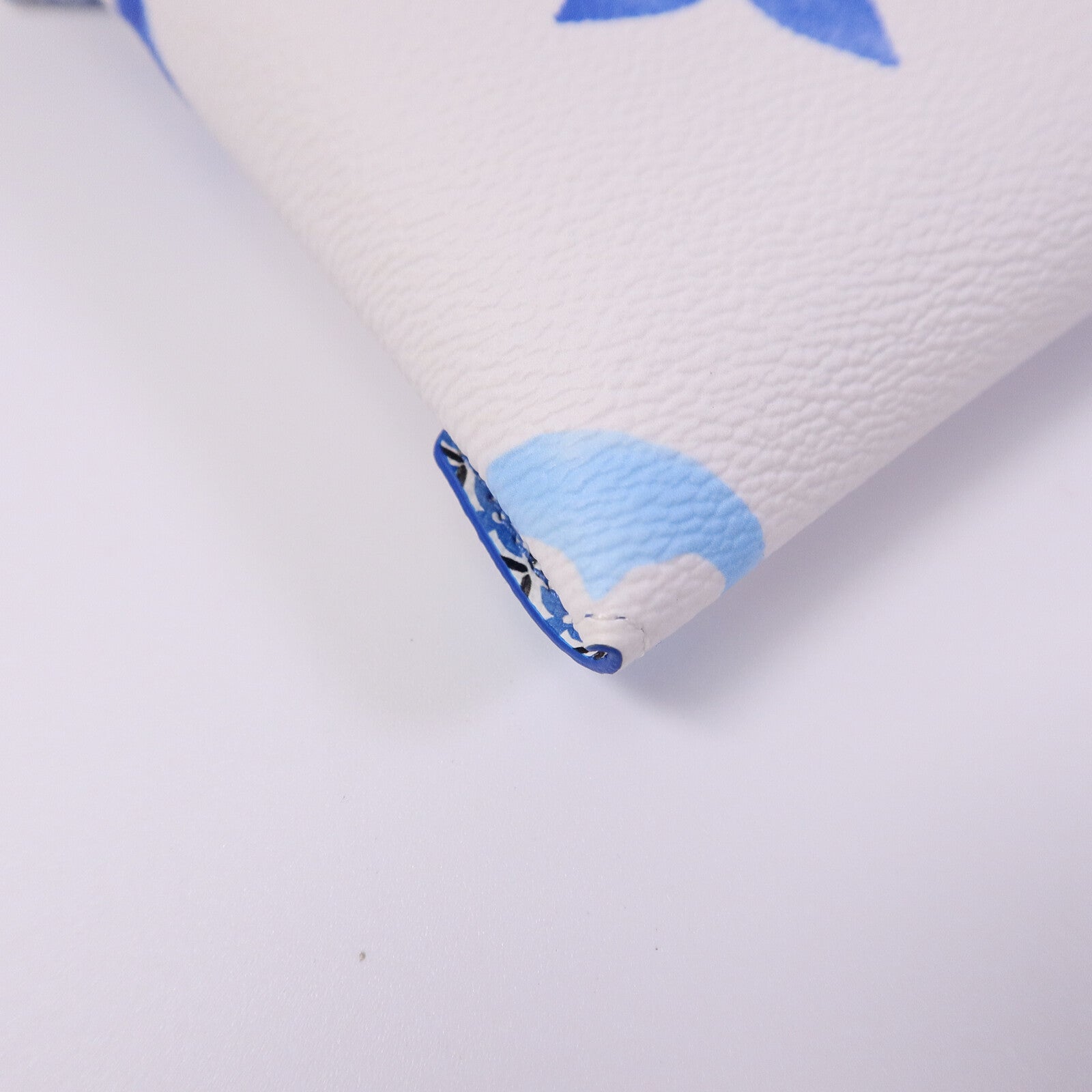 LOUIS VUITTON Monogram Flower Tile Kirigami Pochette手拿包