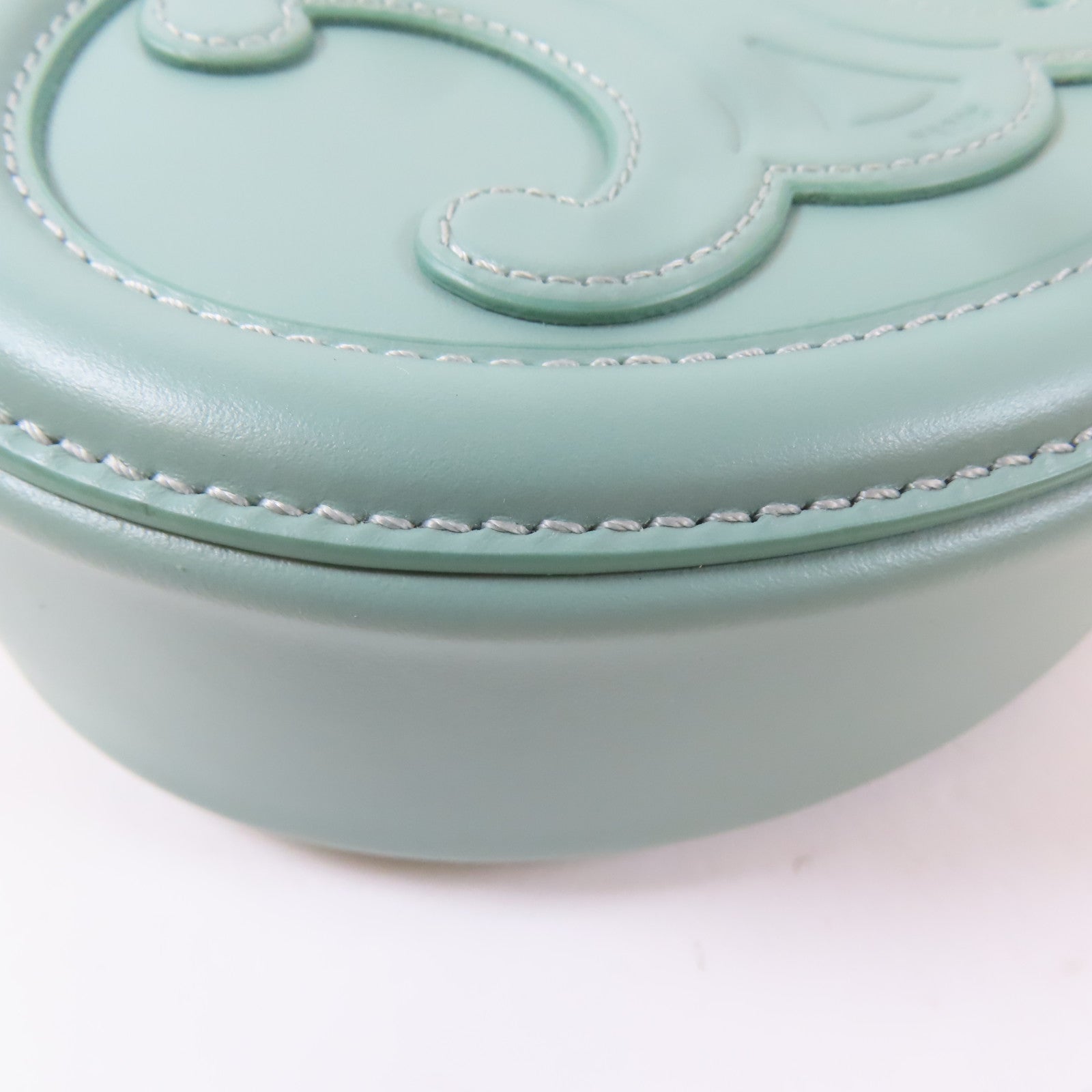 CELINE 羊皮皮革Cuir Triomphe金扣肩背袋薄荷綠色