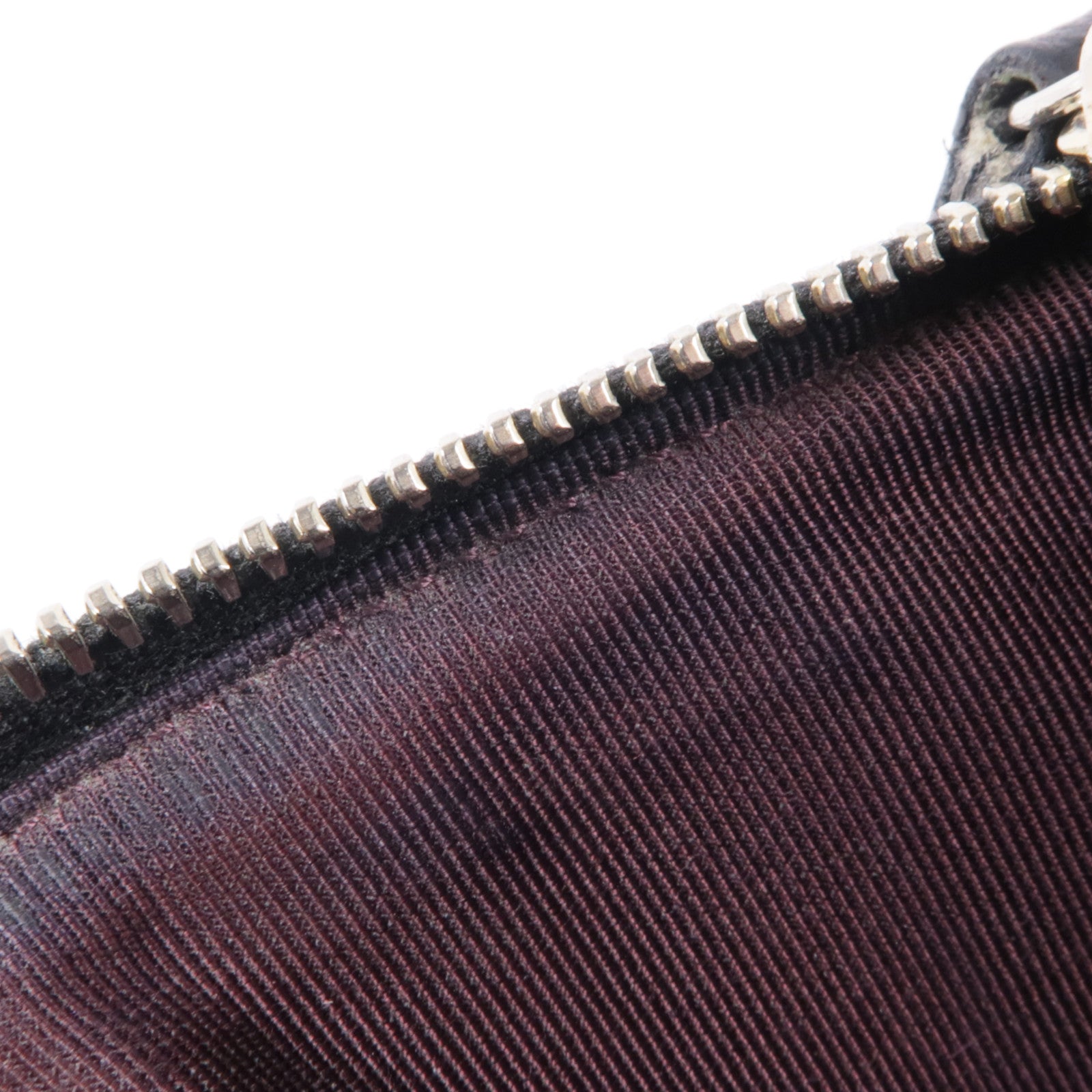 CHANEL 牛皮皮革Zipped Wallet金扣長錢包