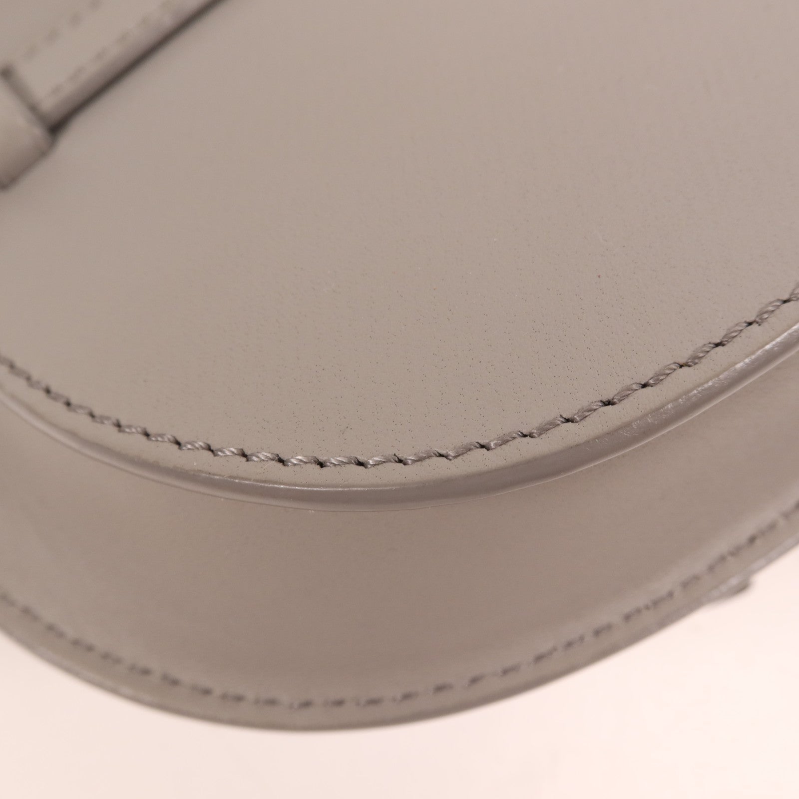 LOEWE 牛皮皮革Mini Gate銀扣肩背袋