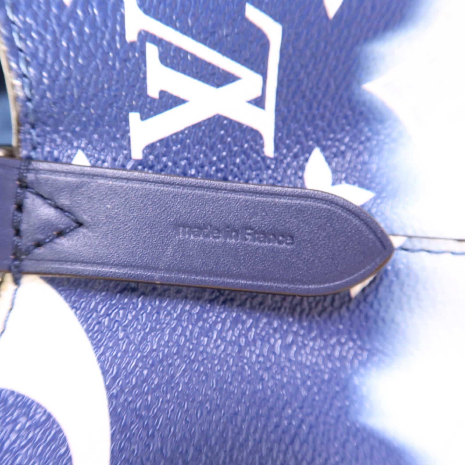 LOUIS VUITTON Monogram Escale Neo Noe銀扣肩背袋