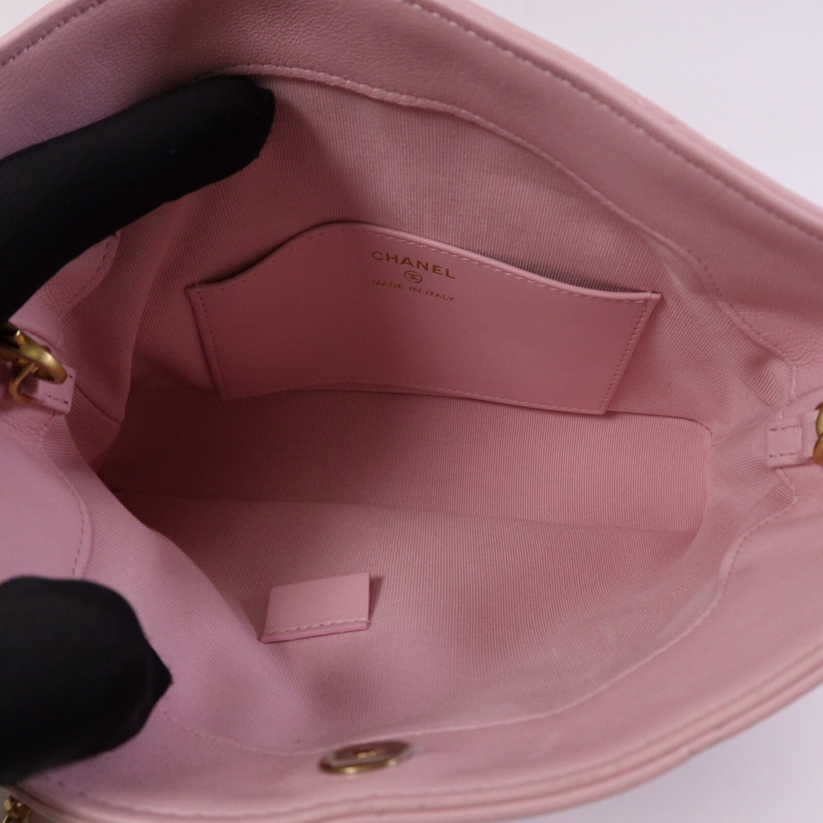 CHANEL 羊皮皮革Shoulder Bag金扣鏈帶肩背袋
