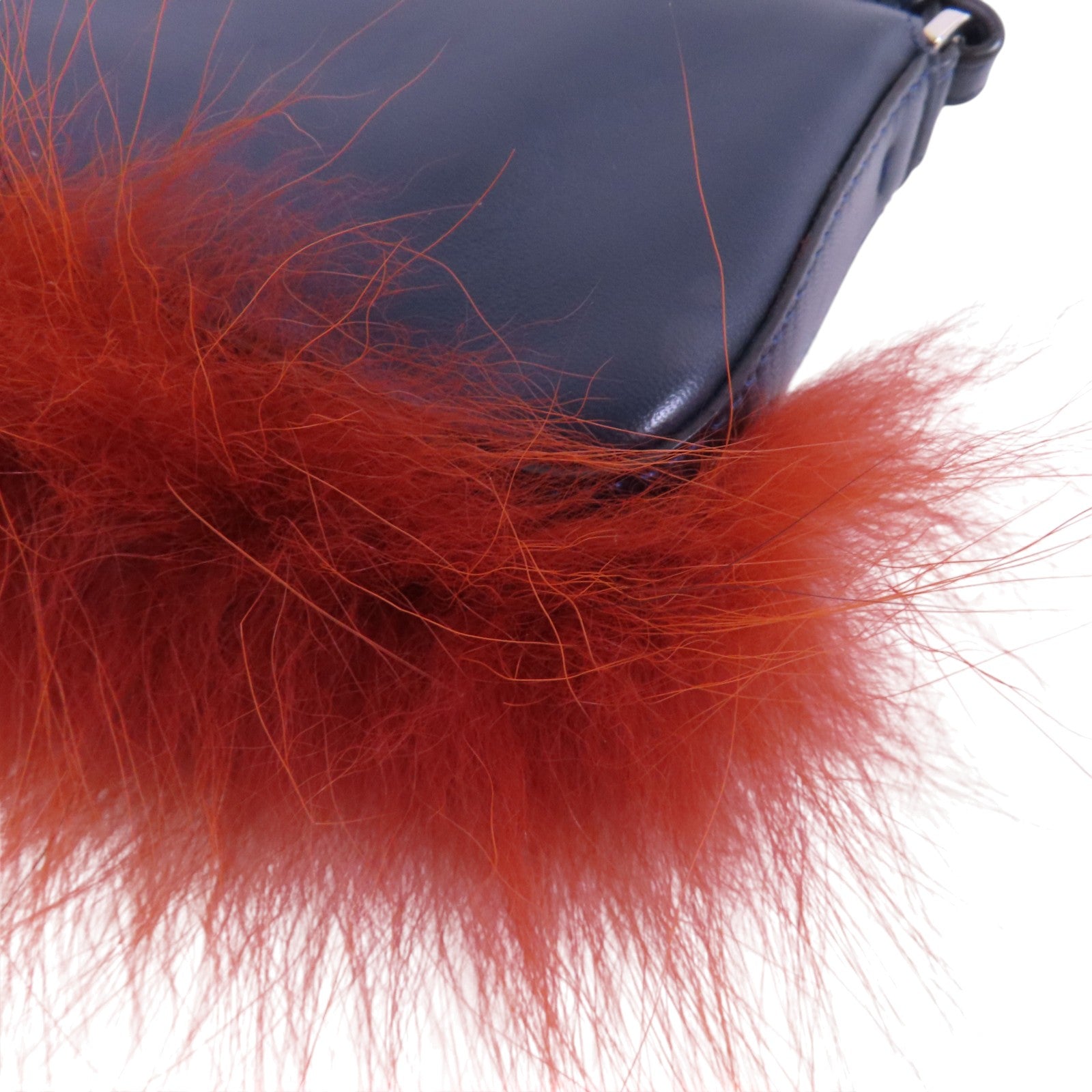 FENDI 牛皮皮革/毛皮Shoulder Bag銀扣肩背袋