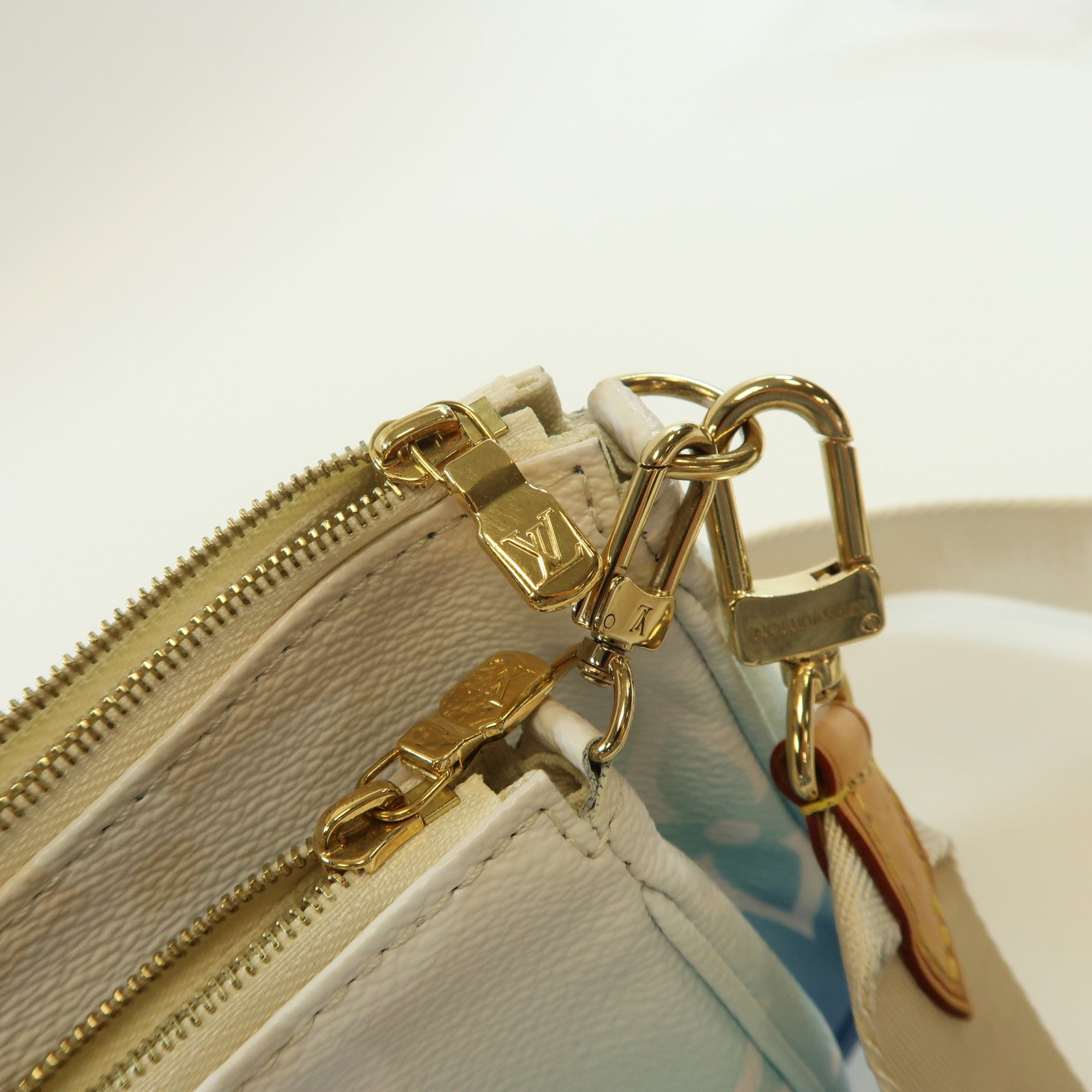 LOUIS VUITTON Monogram Multi Pochette金扣肩背袋藍色/白色
